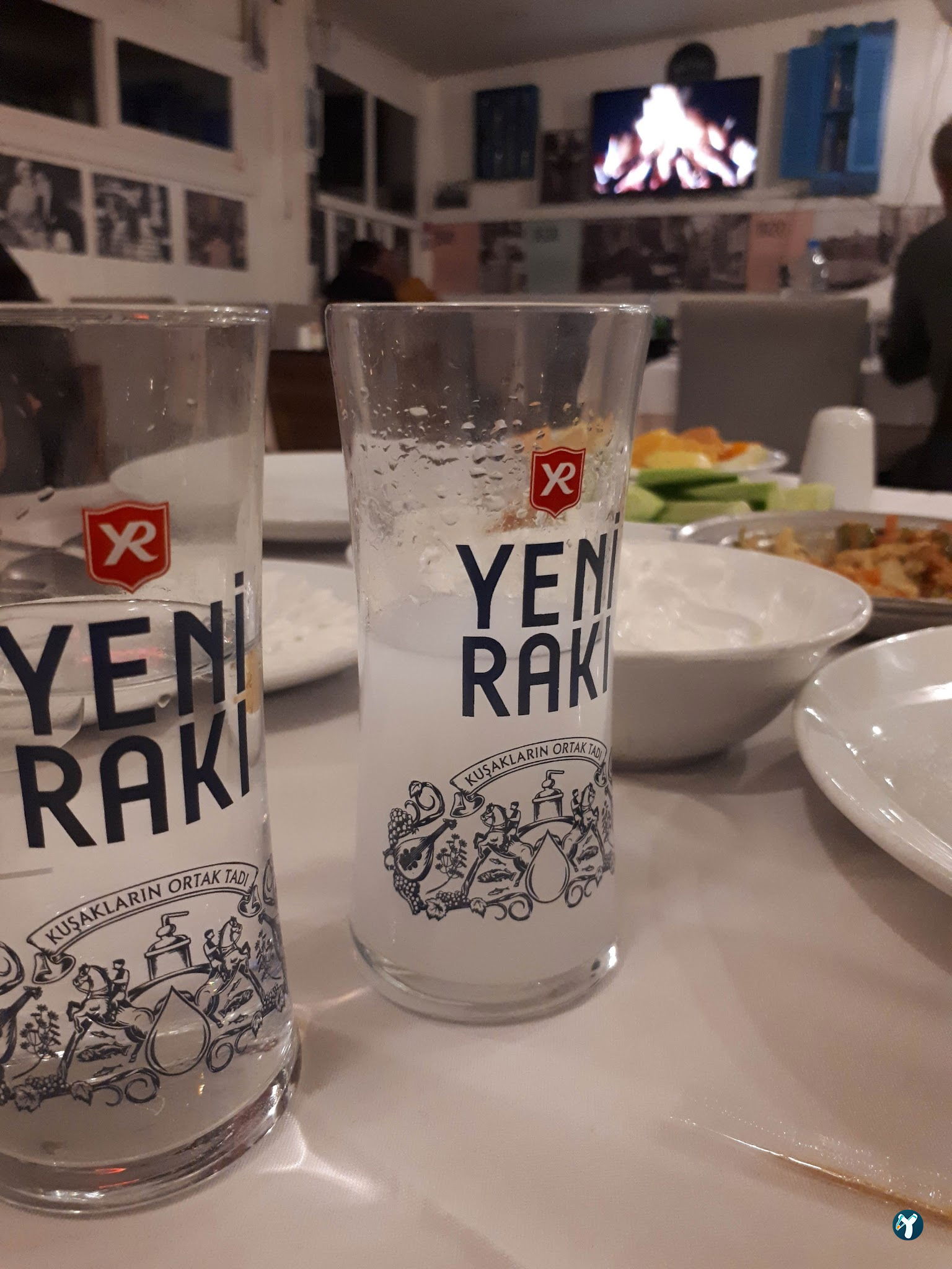 Ni̇lüfer Beyaz Ocakbaşi Rakkas Sahne