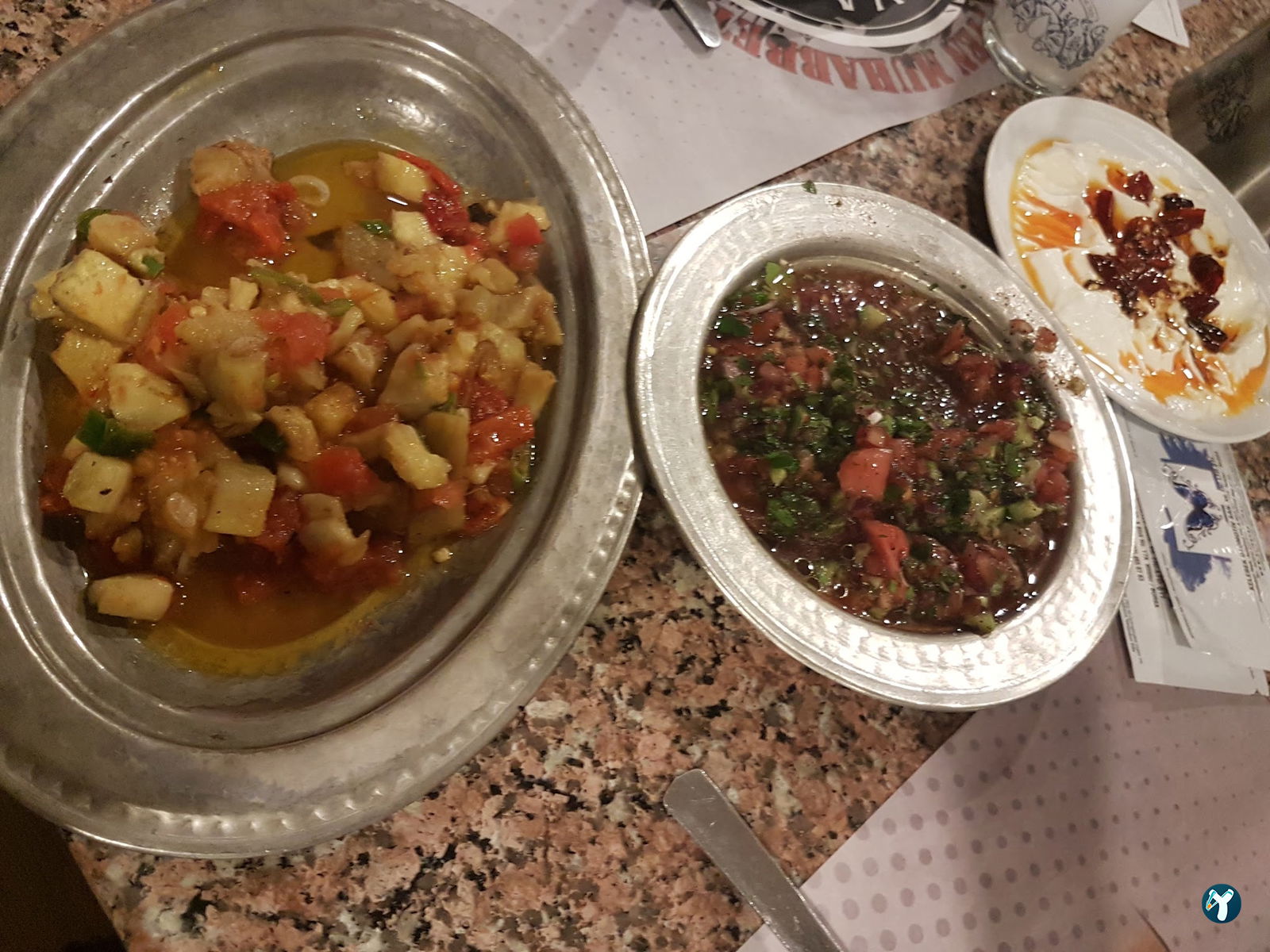 Ni̇lüfer Beyaz Ocakbaşi Rakkas Sahne
