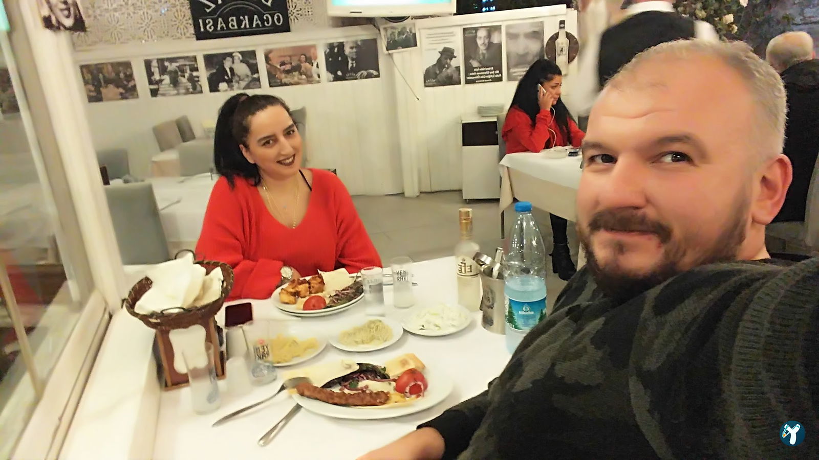 Ni̇lüfer Beyaz Ocakbaşi Rakkas Sahne