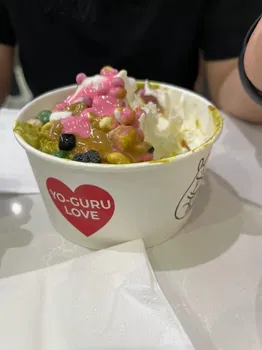 YO-GURU FROZEN YOGURT AND MORE resimleri