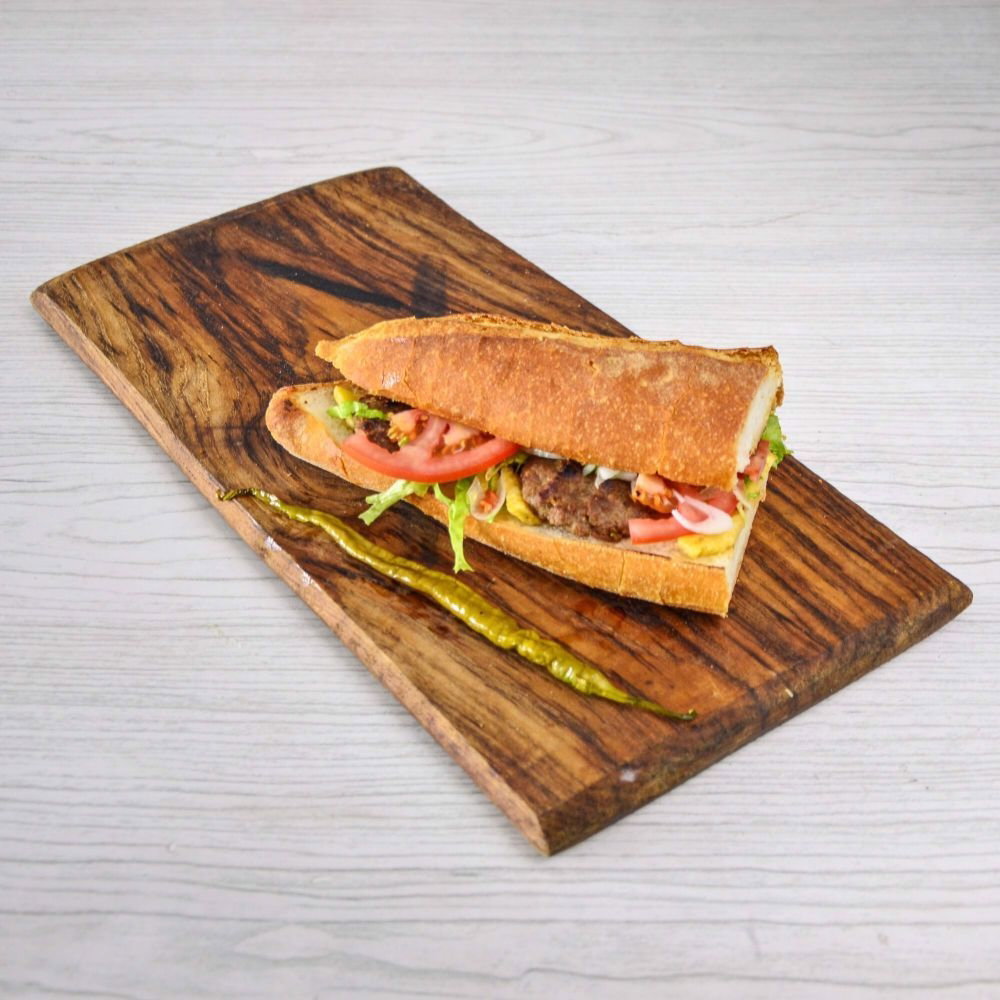 Üç Parça Ekmek Arası Köfte