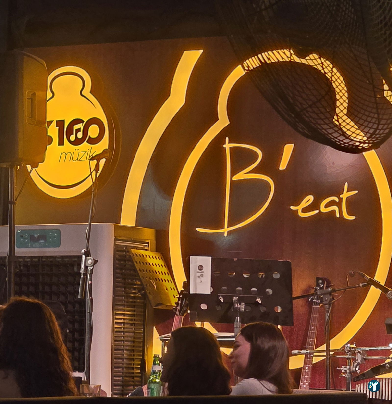 B'Eat Cafe & Brasserie Via Flat