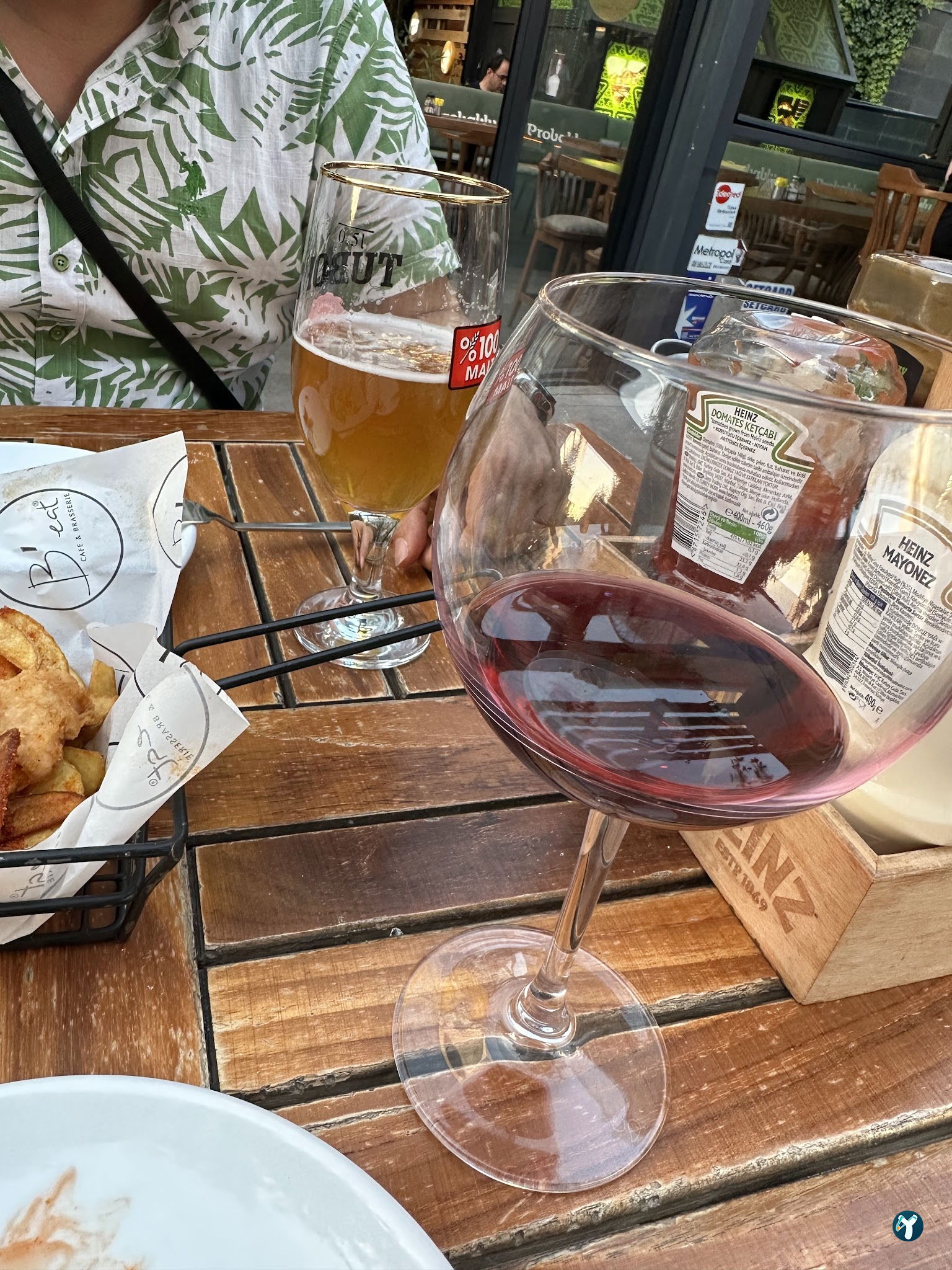 B'Eat Cafe & Brasserie Via Flat