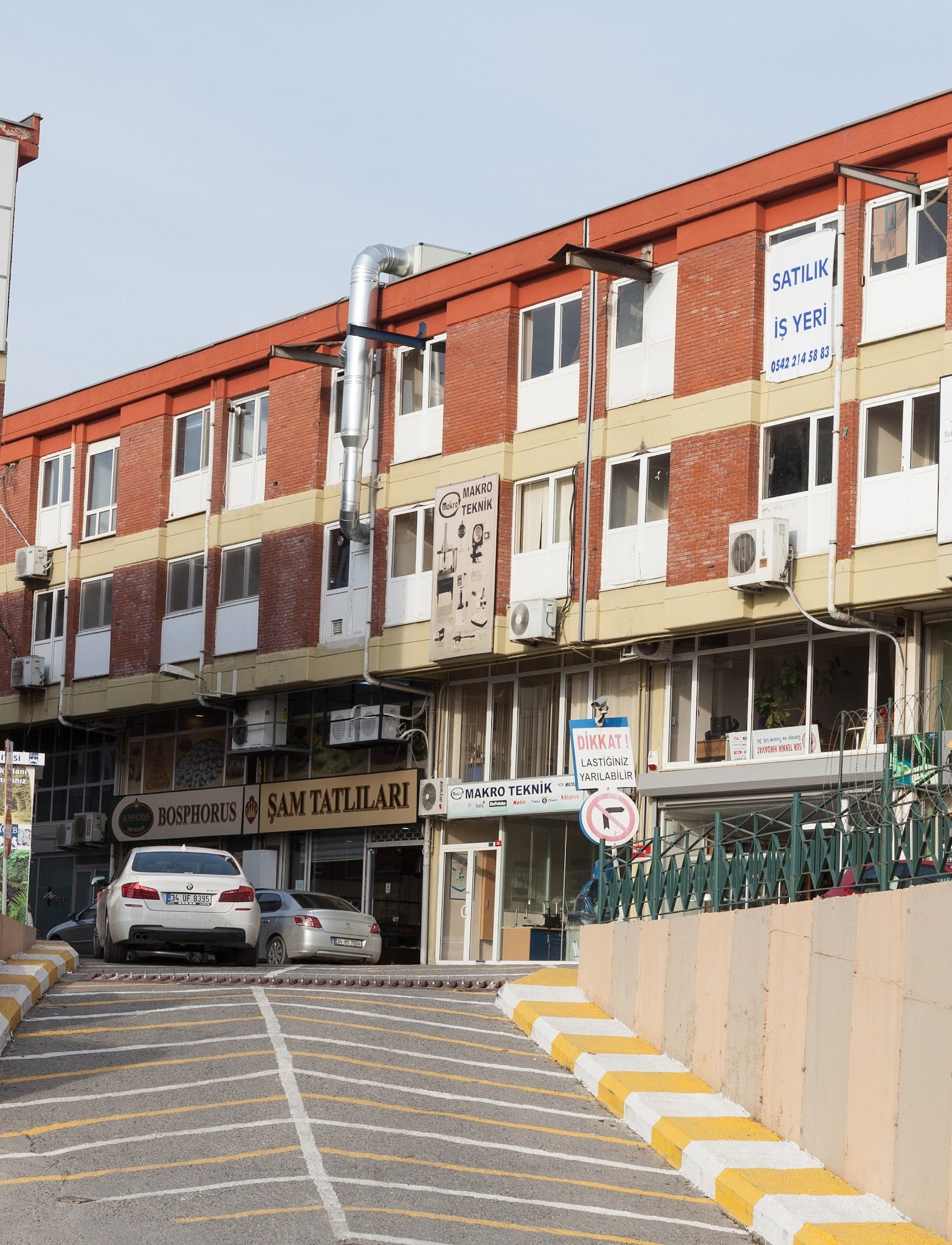 Bosphorus Damascus Desserts