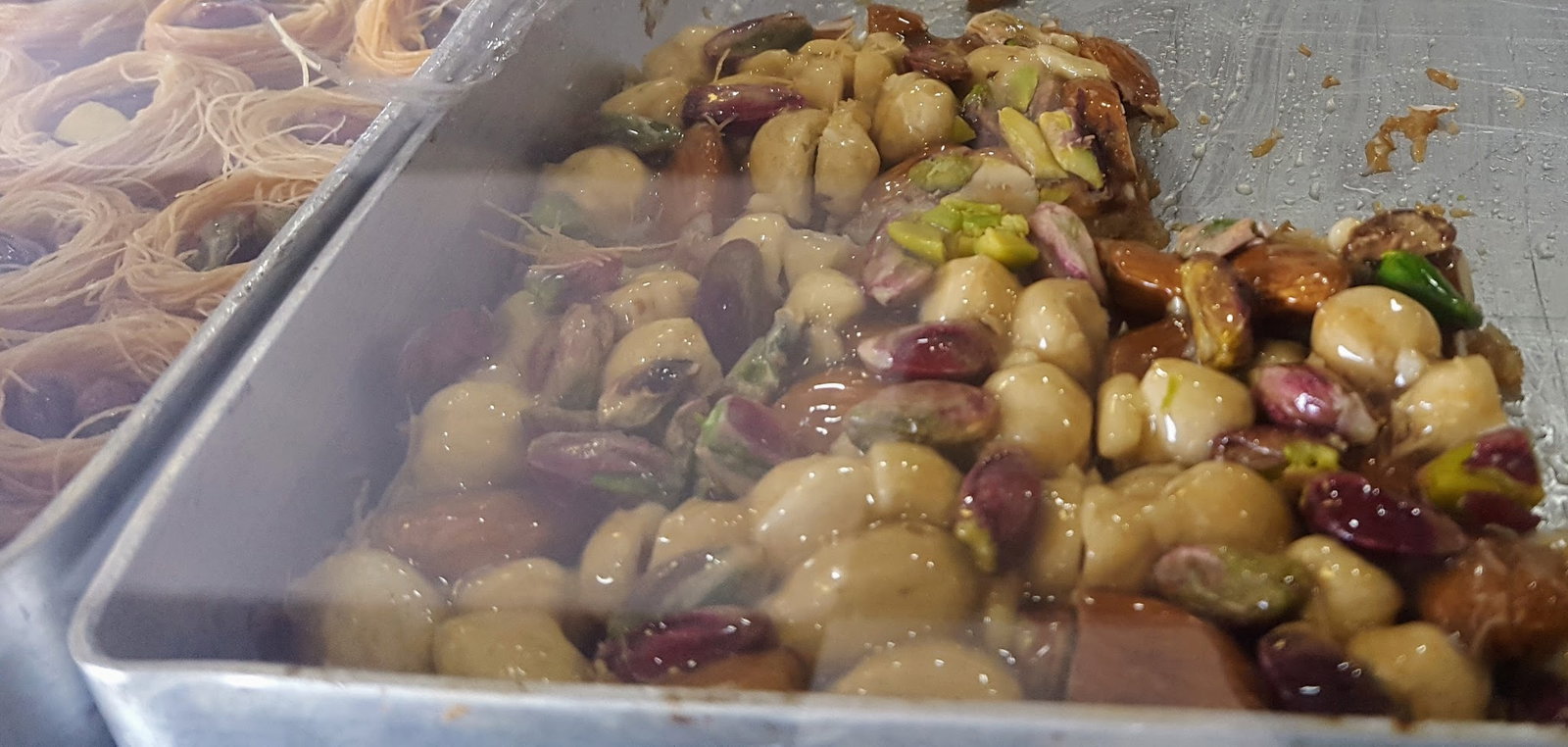 Bosphorus Damascus Desserts