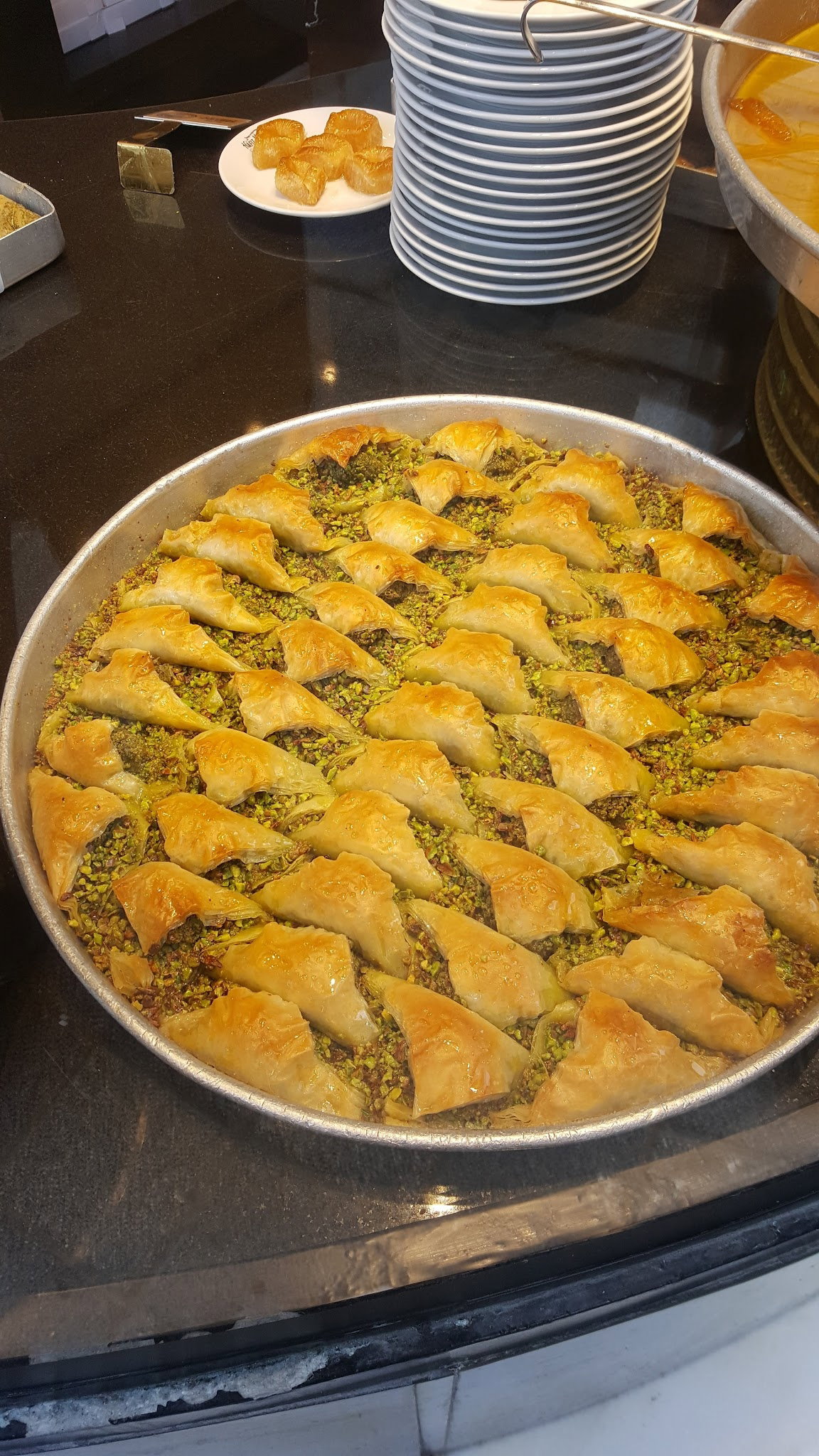 Bosphorus Damascus Desserts