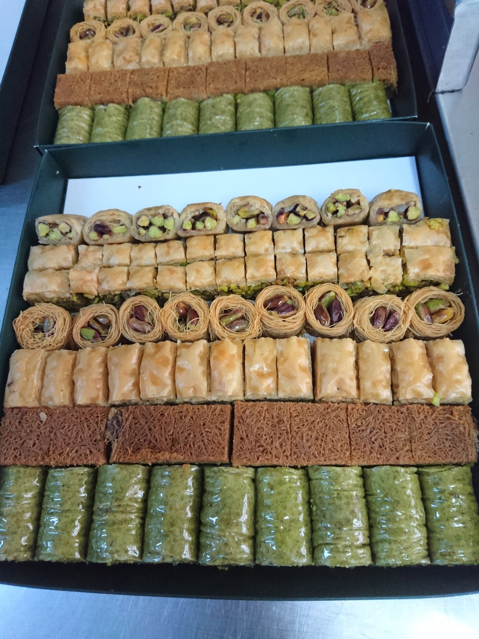 Bosphorus Damascus Desserts