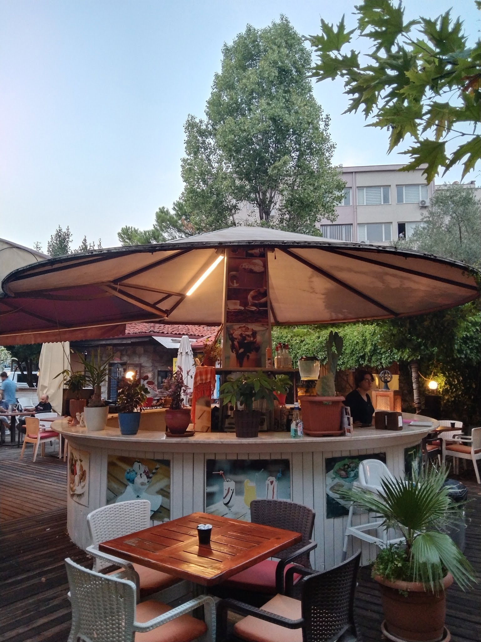 Serpil Park Aile Çay Bahçesi