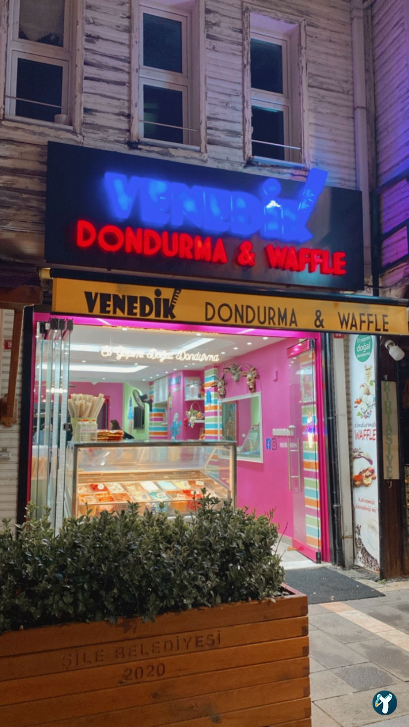 Venedik Dondurma & Waffle