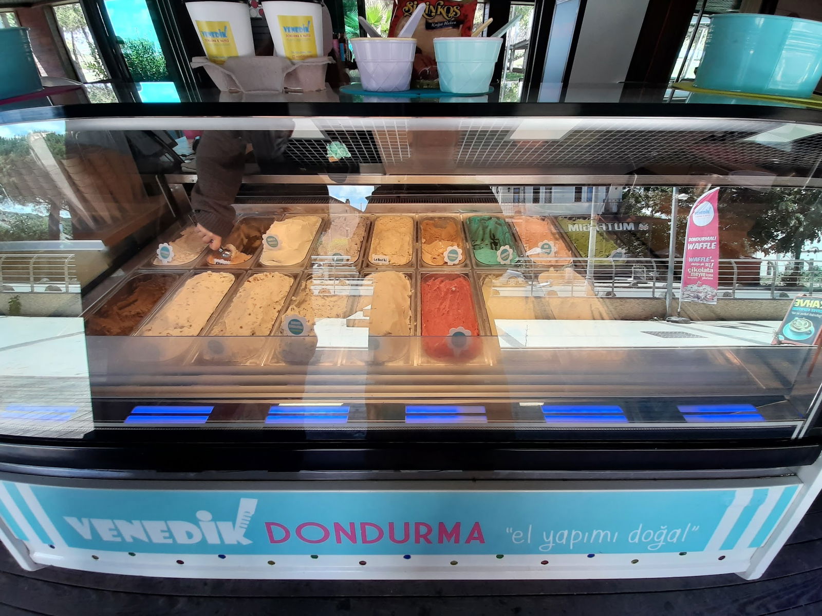 Venedik Dondurma & Waffle