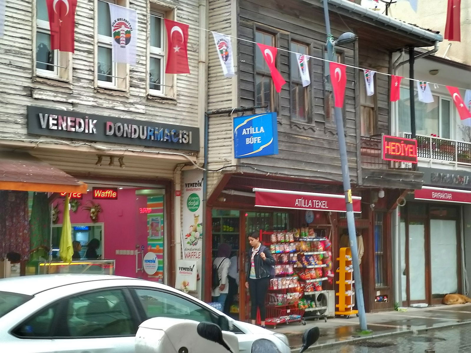 Venedik Dondurma & Waffle