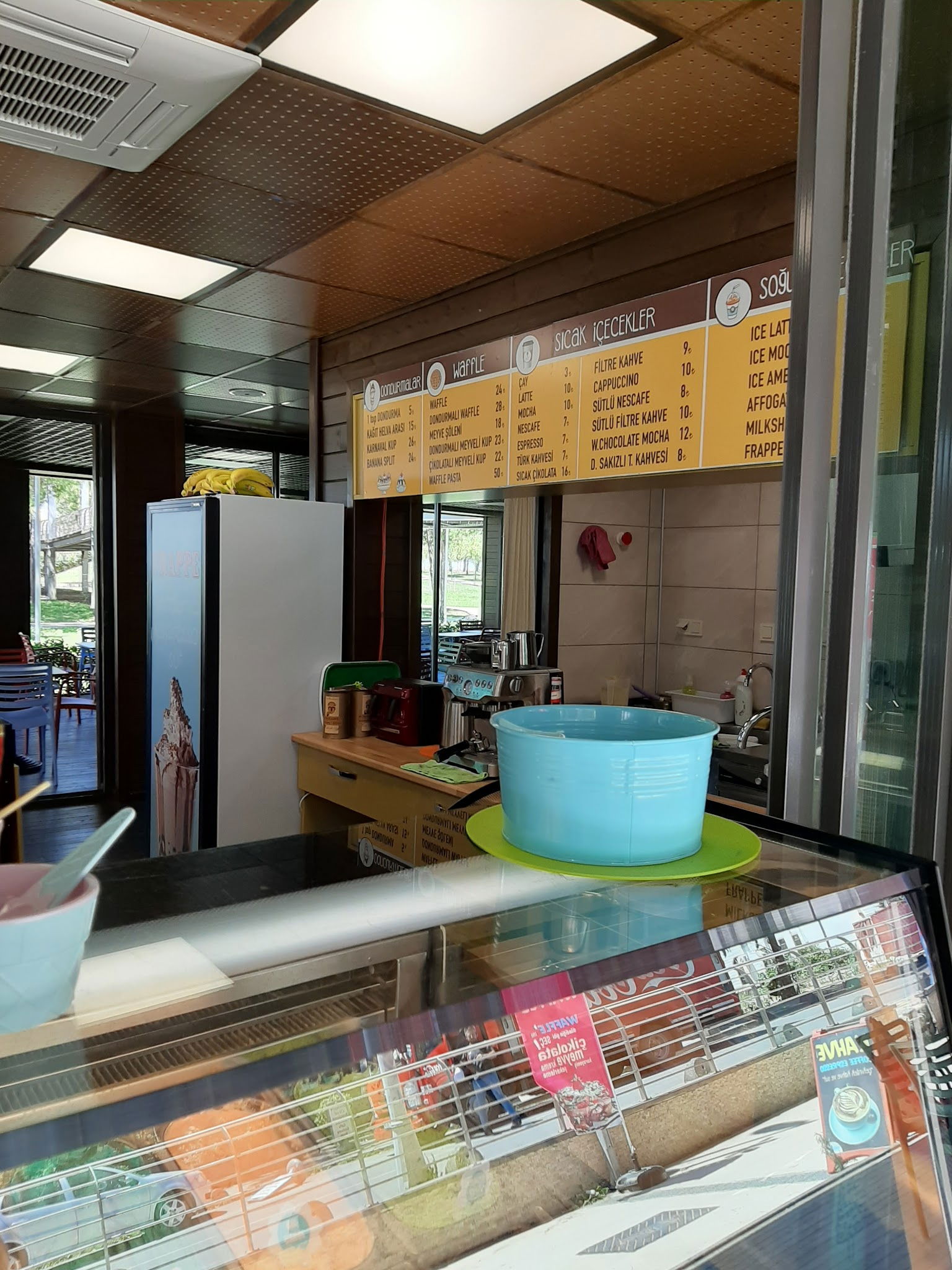 Venedik Dondurma & Waffle