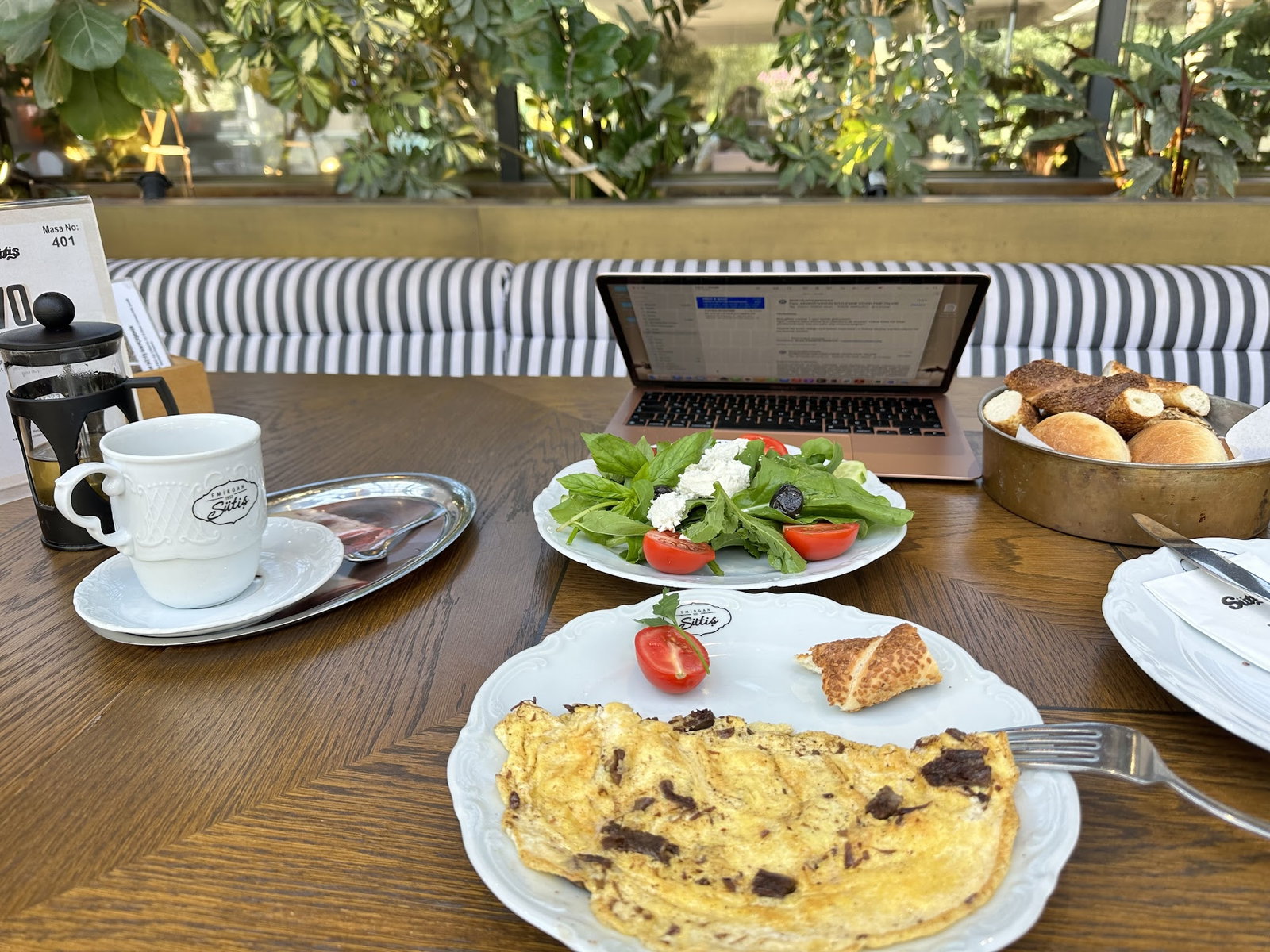 Emirgan Sütiş Bahçeşehir