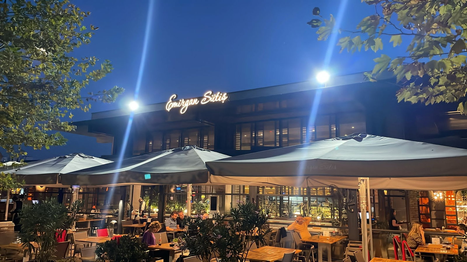 Emirgan Sütiş Bahçeşehir