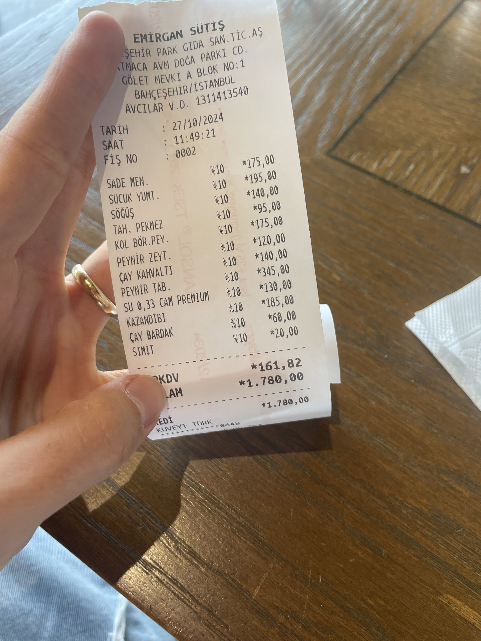 Emirgan Sütiş Bahçeşehir