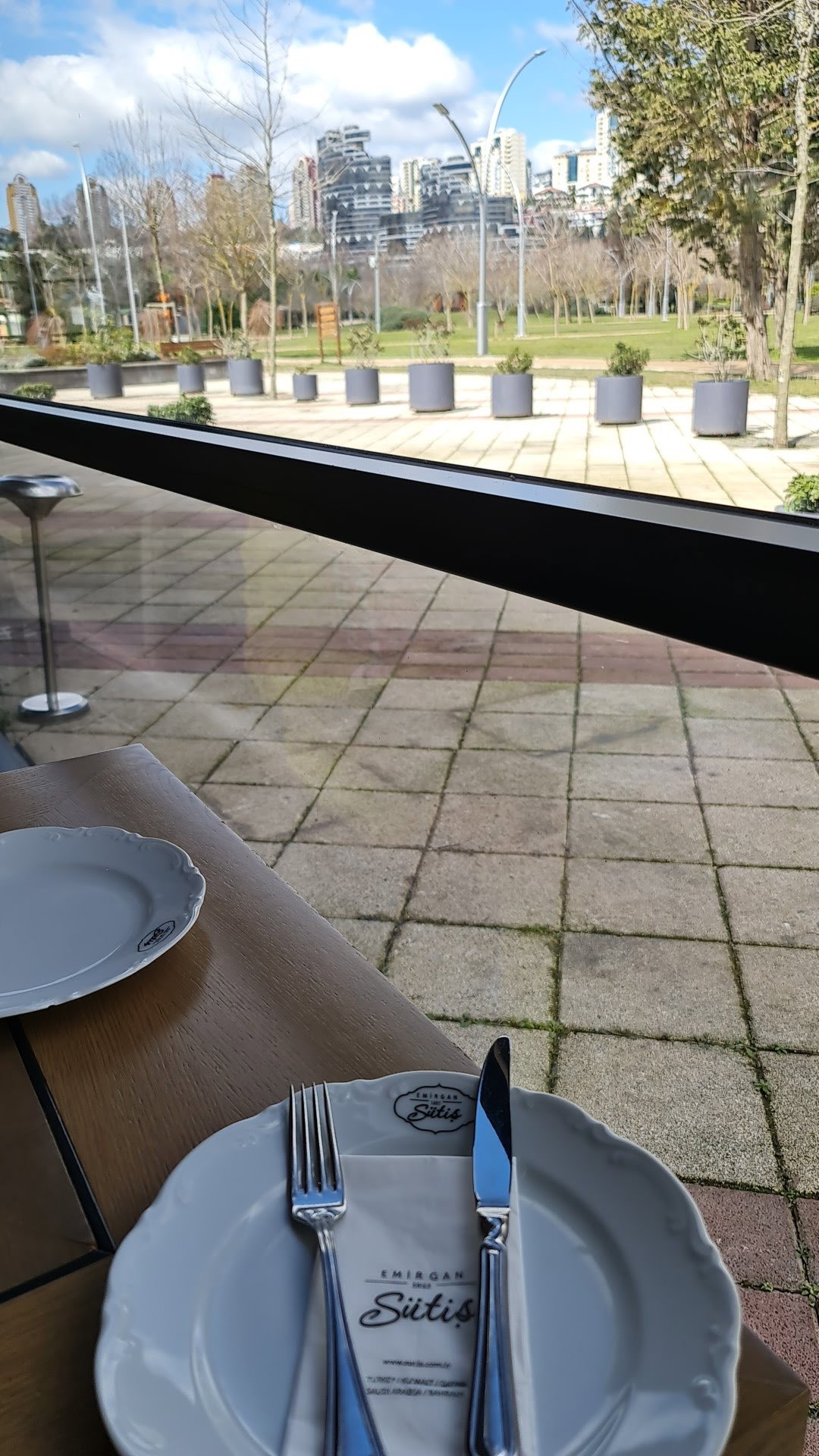 Emirgan Sütiş Bahçeşehir