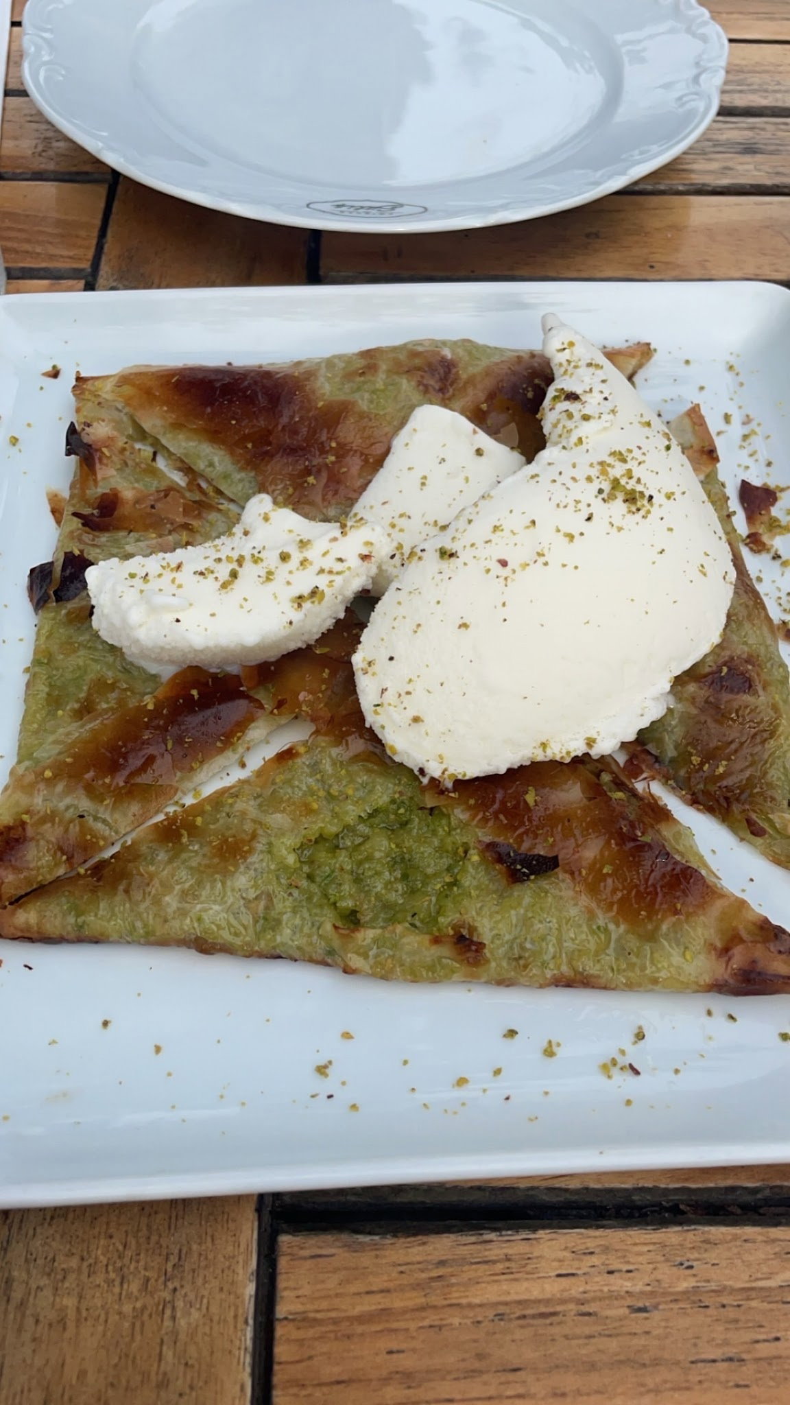 Emirgan Sütiş Bahçeşehir