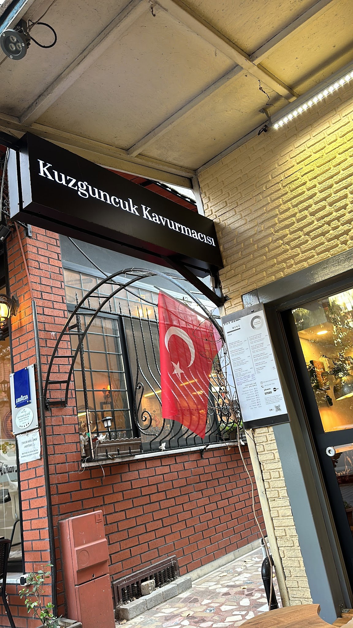 Kuzguncuk Kavurmacısı