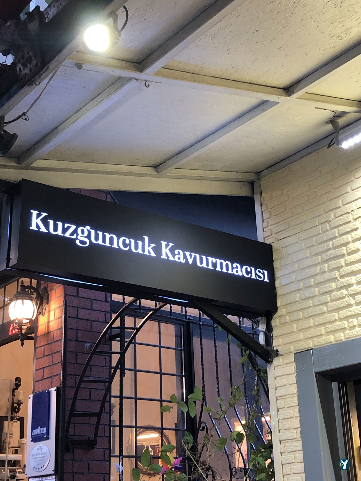 Kuzguncuk Kavurmacısı