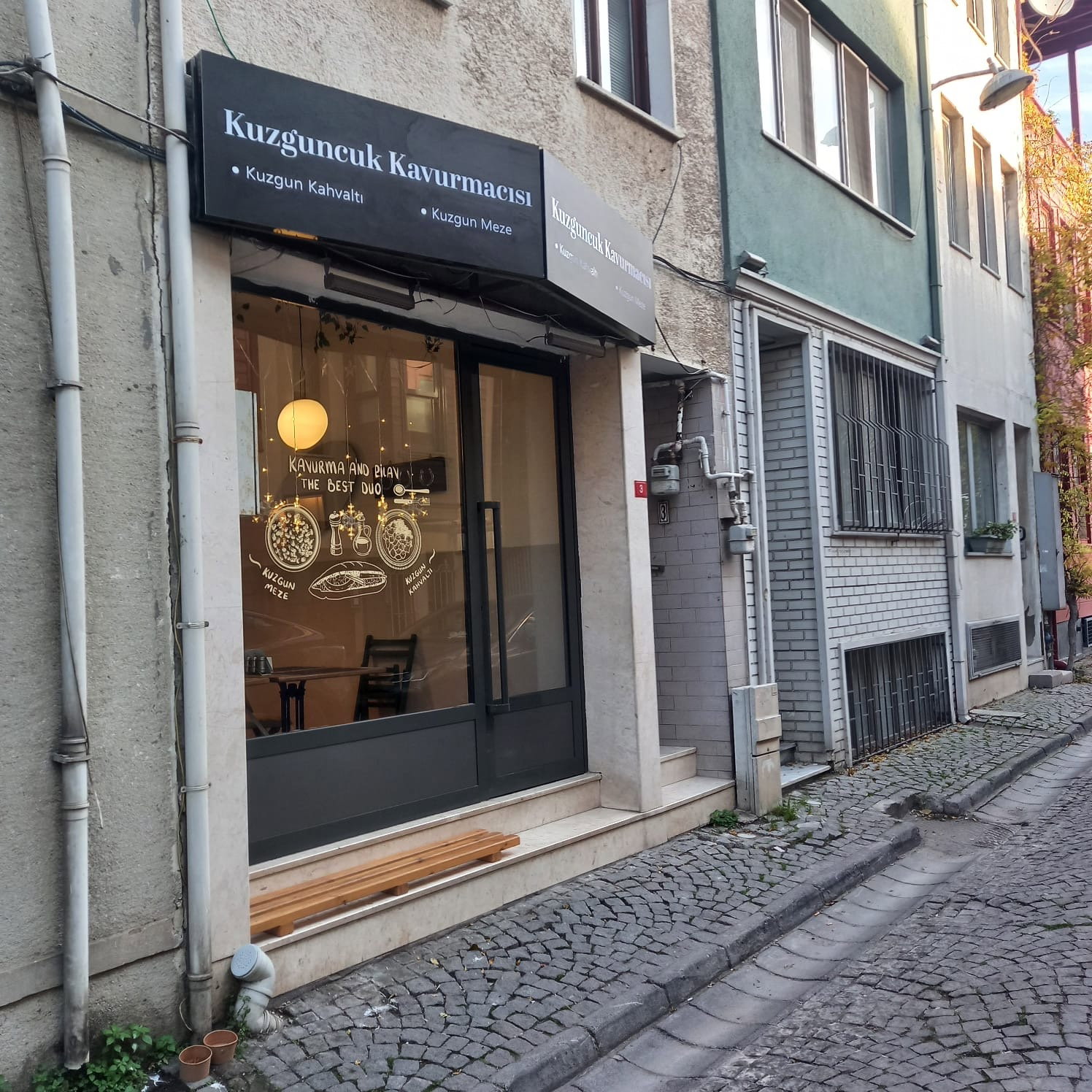 Kuzguncuk Kavurmacısı