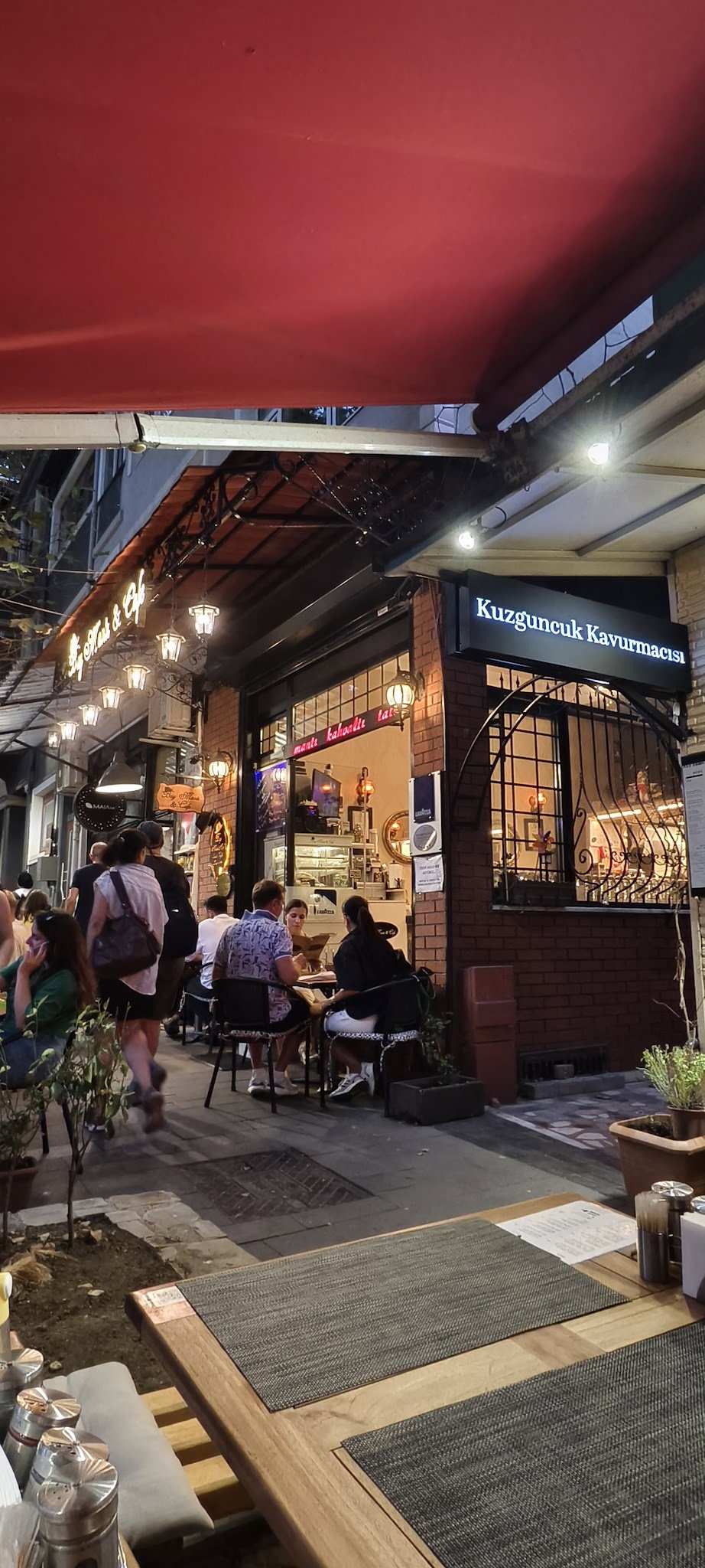 Kuzguncuk Kavurmacısı