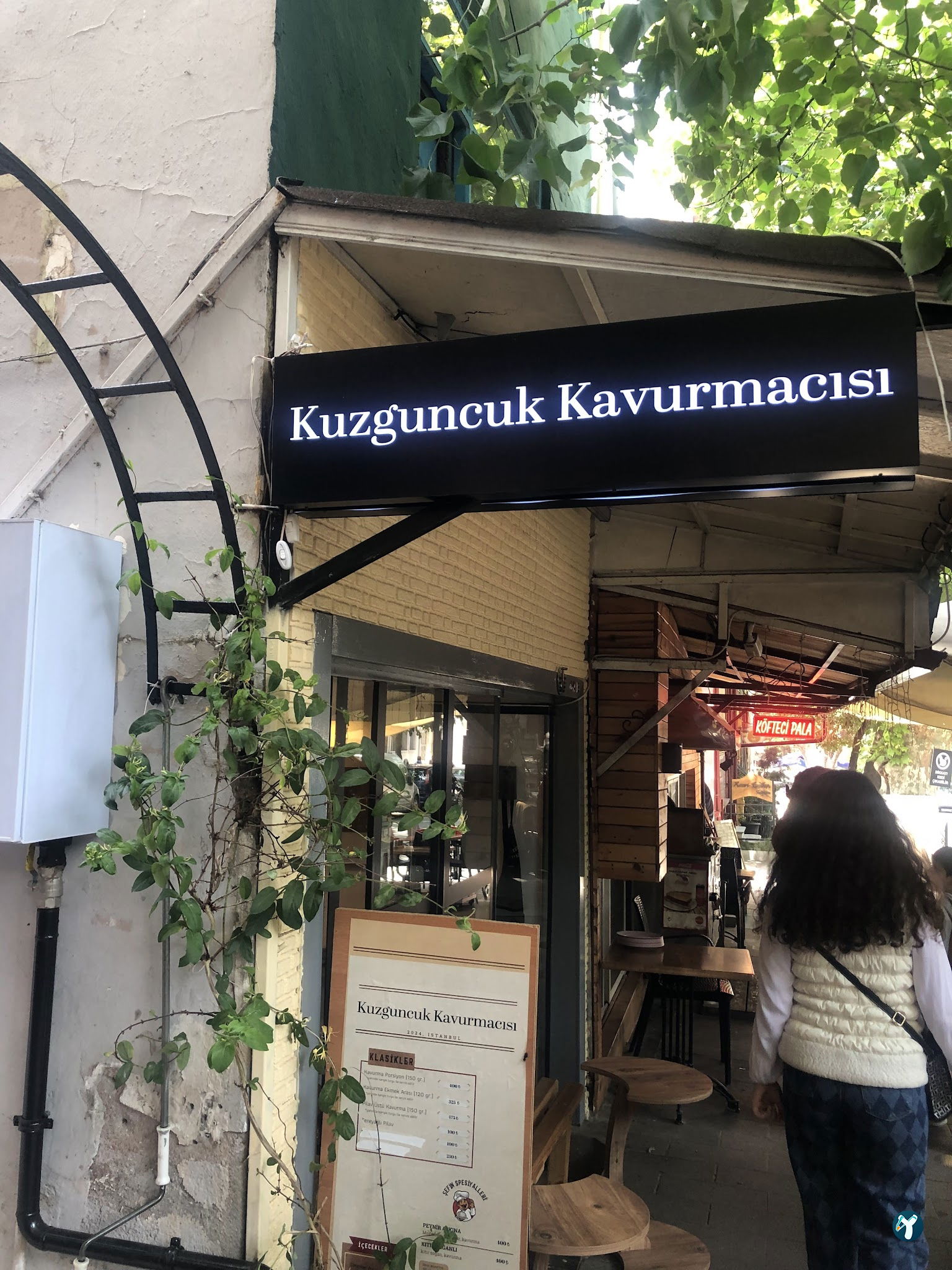 Kuzguncuk Kavurmacısı