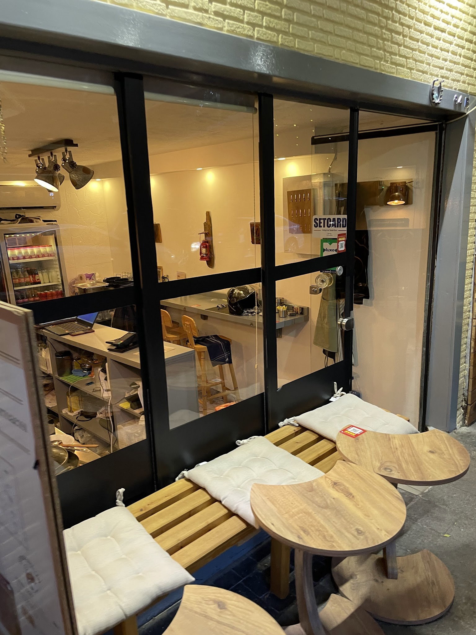 Kuzguncuk Kavurmacısı