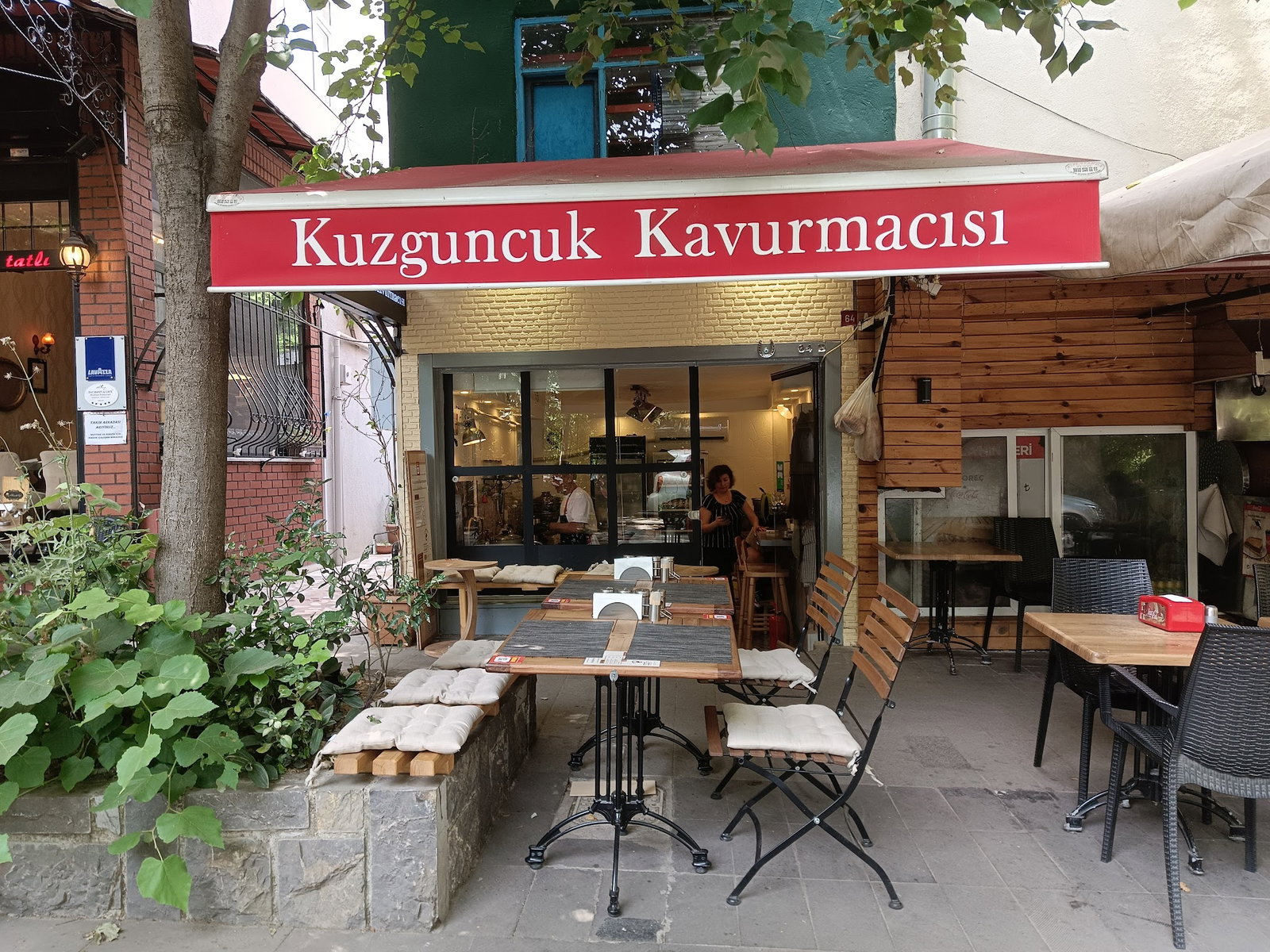 Kuzguncuk Kavurmacısı