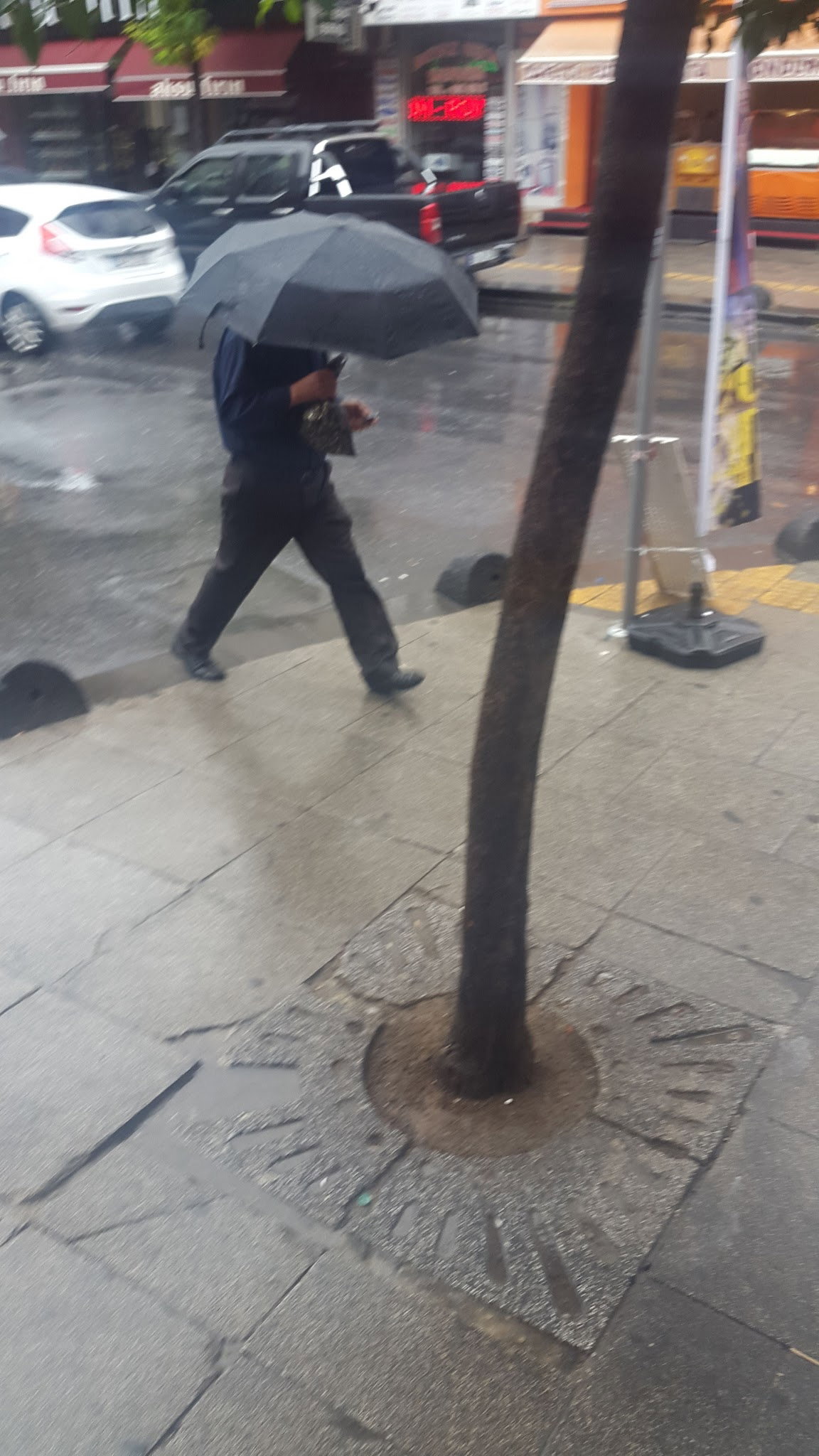 Bağcılar Midye Kokoreç Köşem Kokoreç