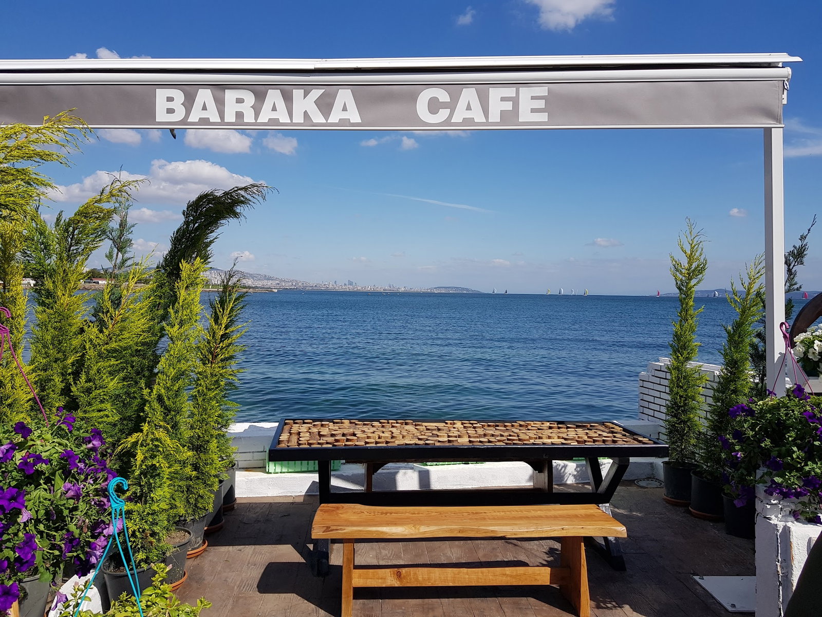Baraka Cafe