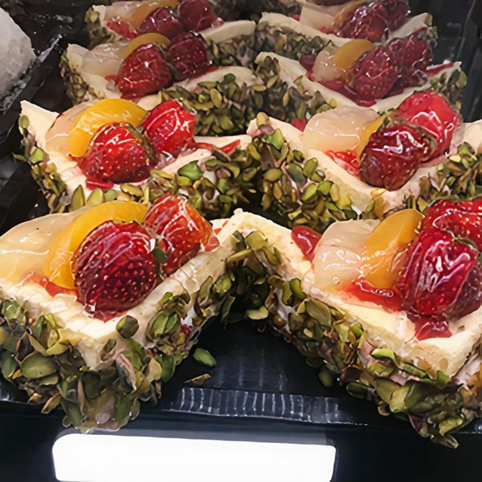 Karışık Meyveli Pasta (Adet)