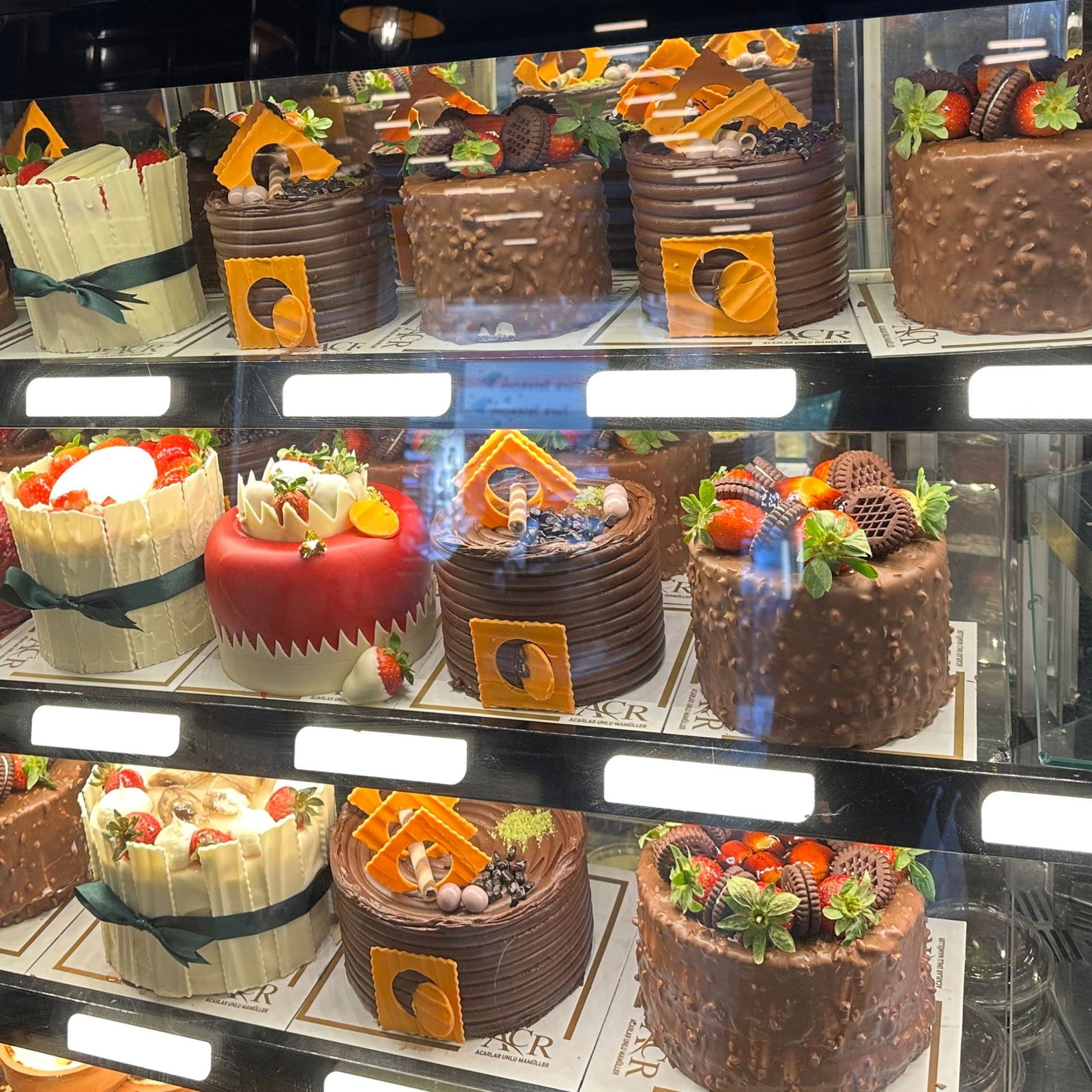 Çikolatalı Yaş Pasta (8 Kişilik)