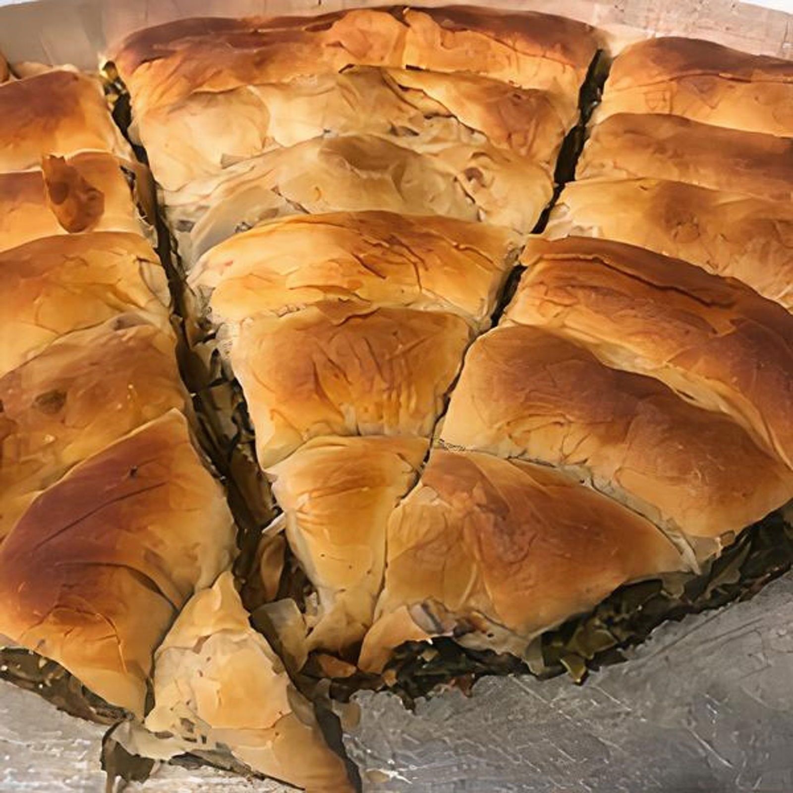 Ispanaklı Peynirli Kol Böreği