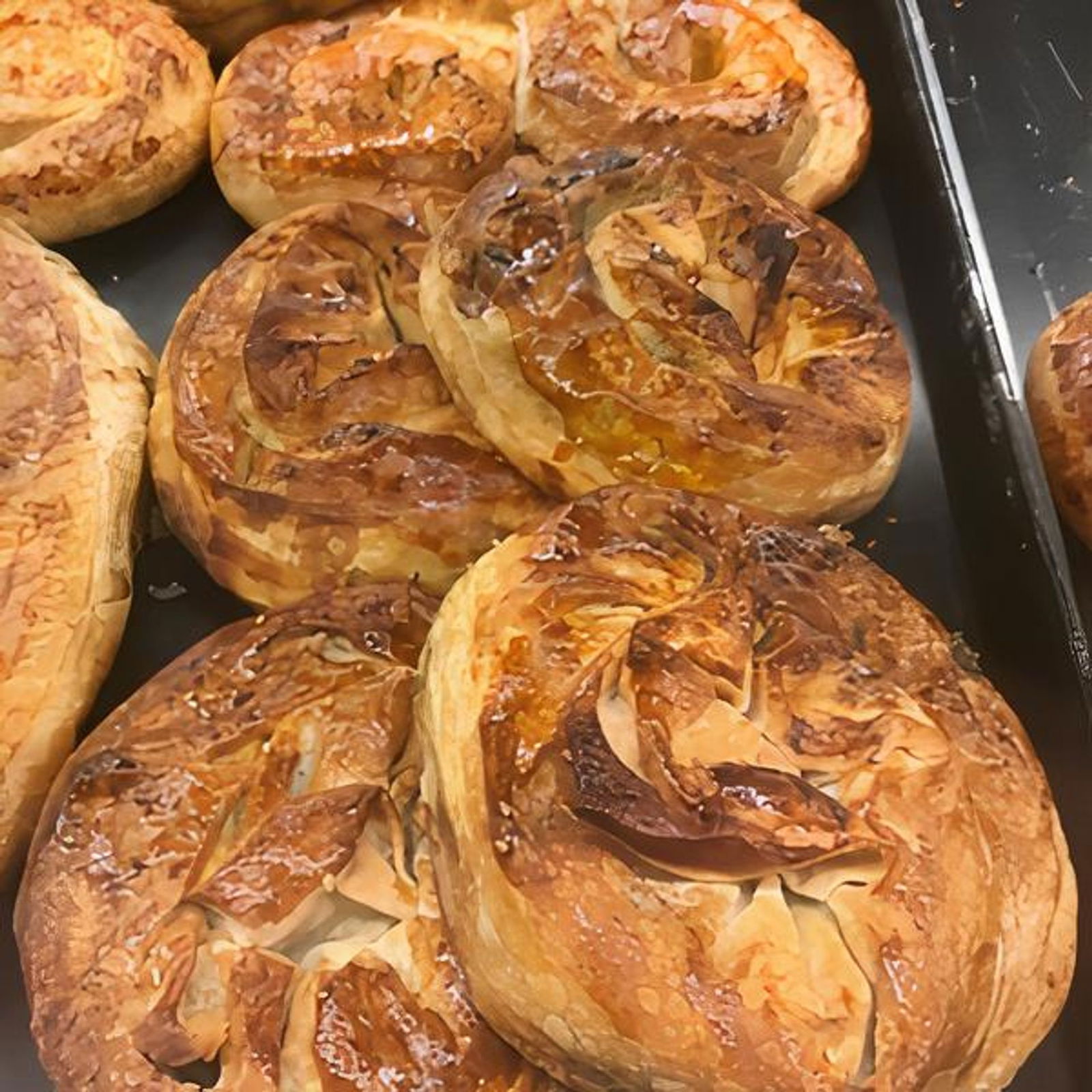 Ispanaklı Gül Böreği