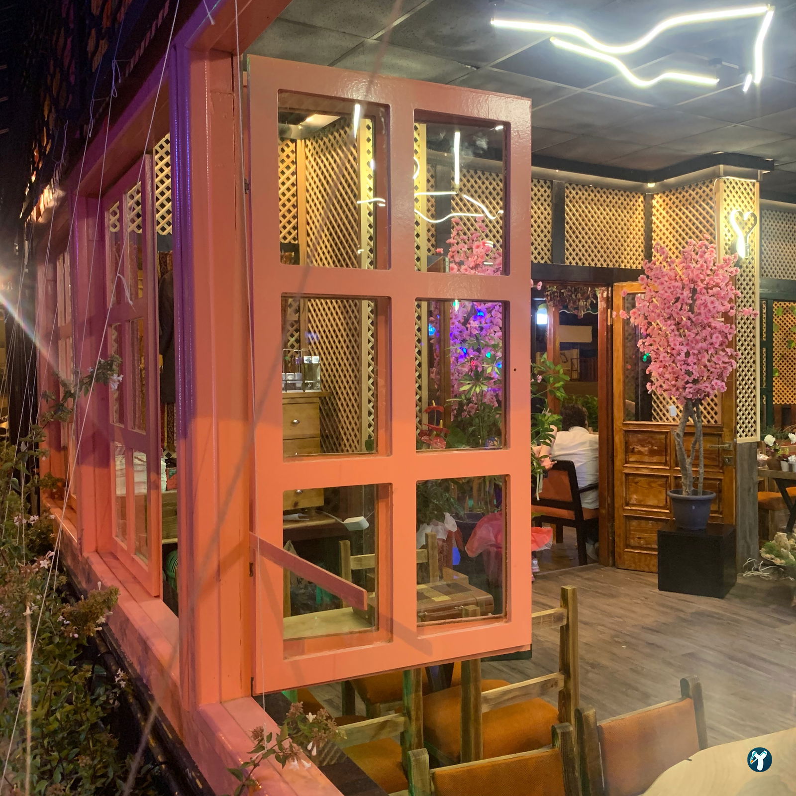 Minder Cafe Patisserie
