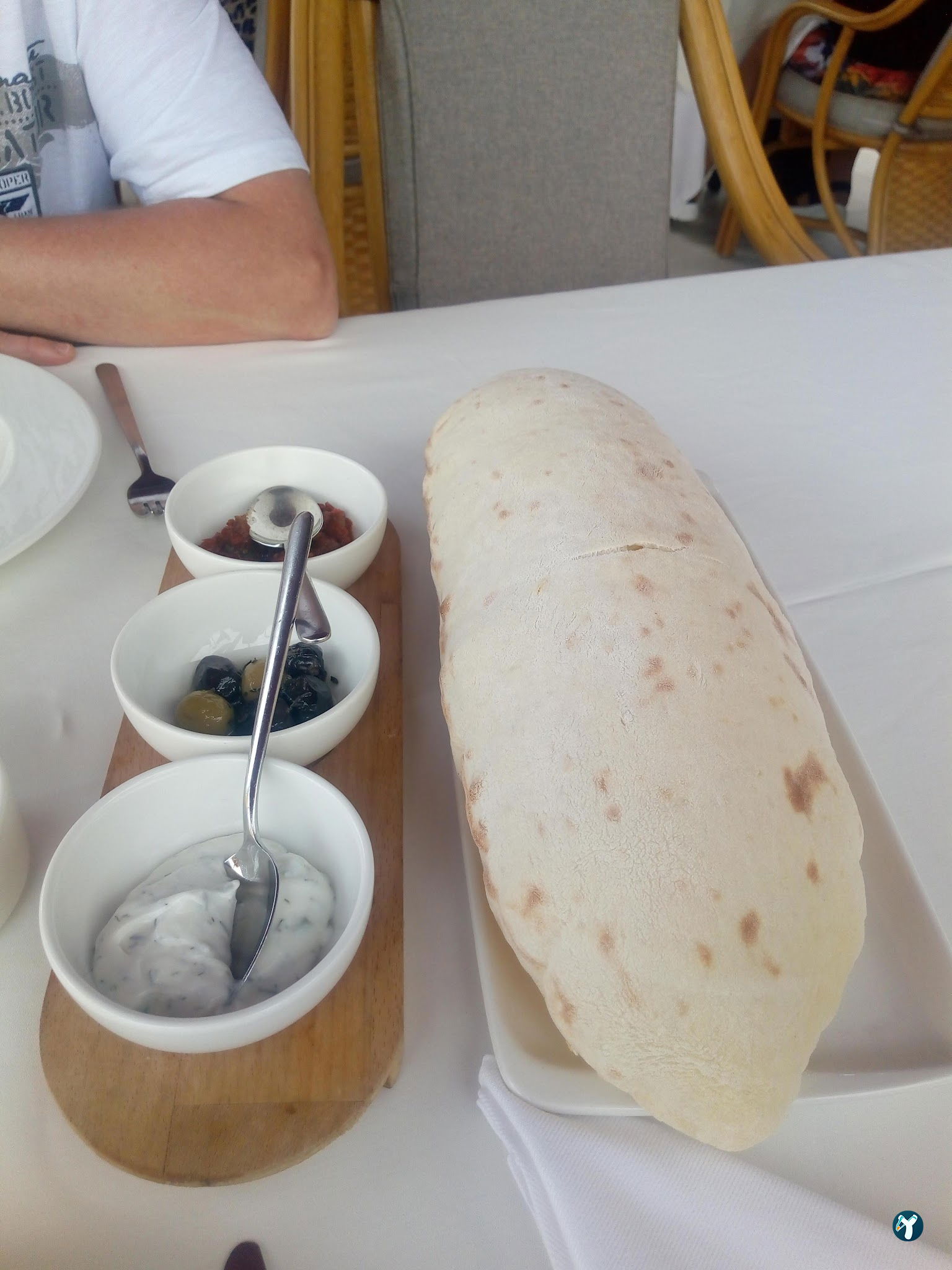 Agc Cafe Bistro Nargile Cafe
