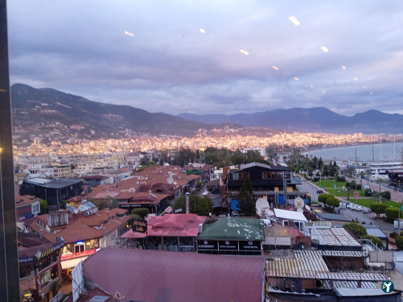 Agc Cafe Bistro Nargile Cafe