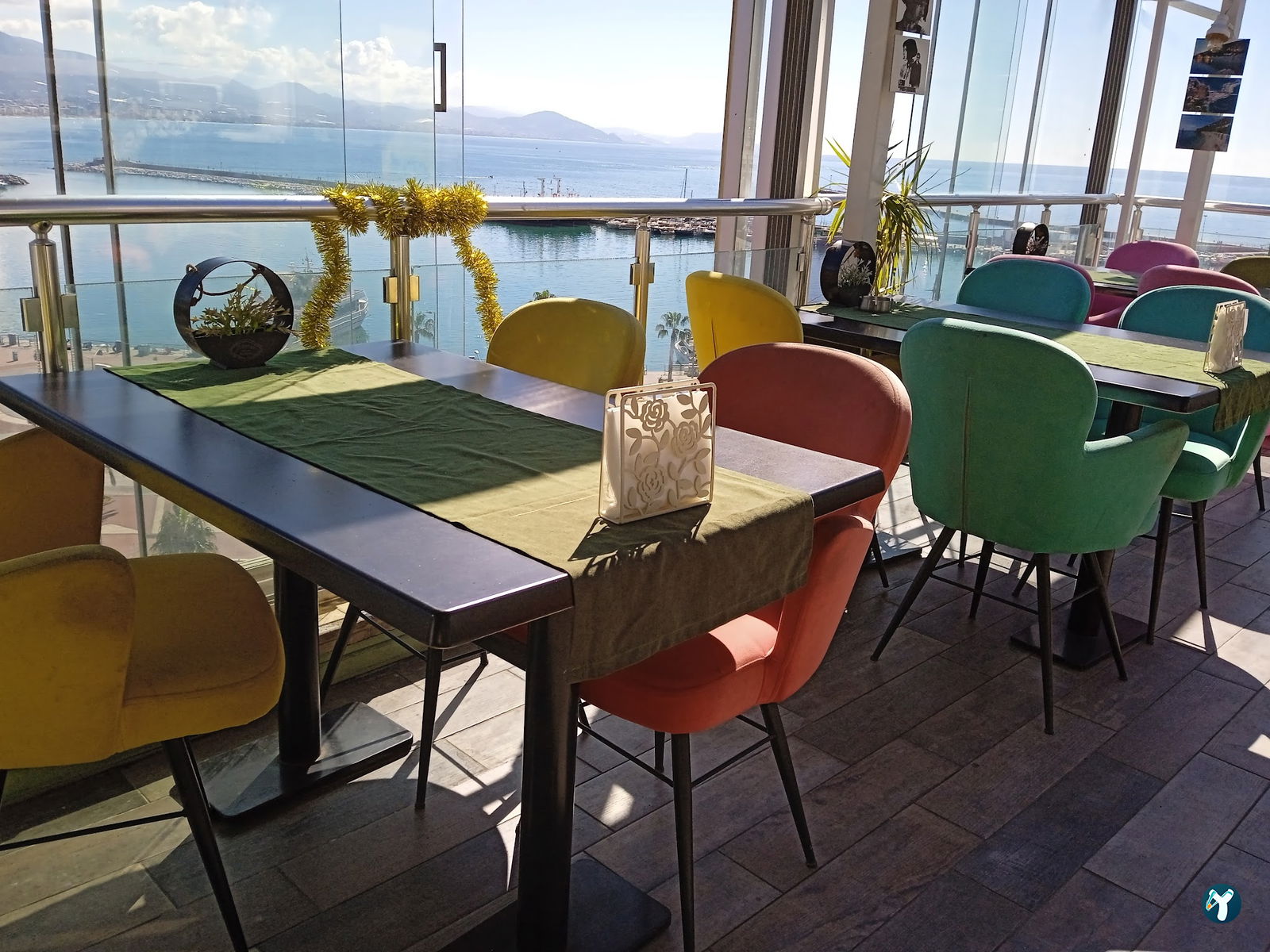 Agc Cafe Bistro Nargile Cafe
