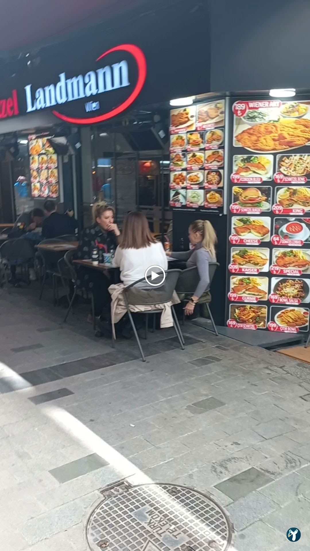 Kahve Dünyası - Kadıköy Çarşı