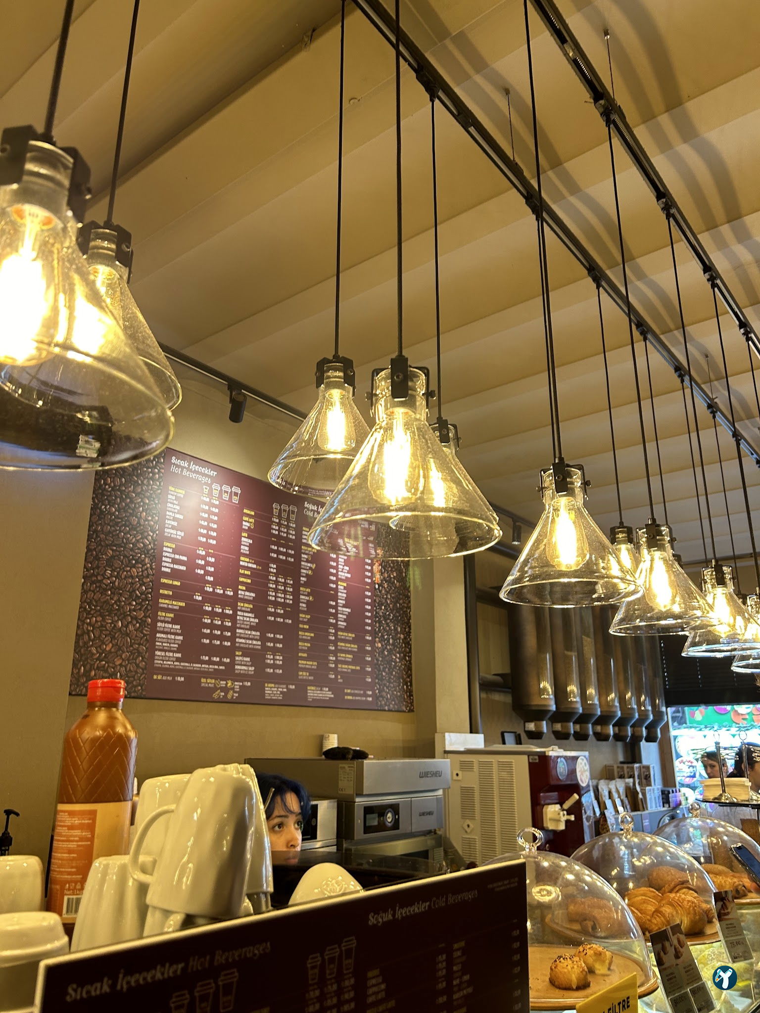 Kahve Dünyası - Kadıköy Çarşı