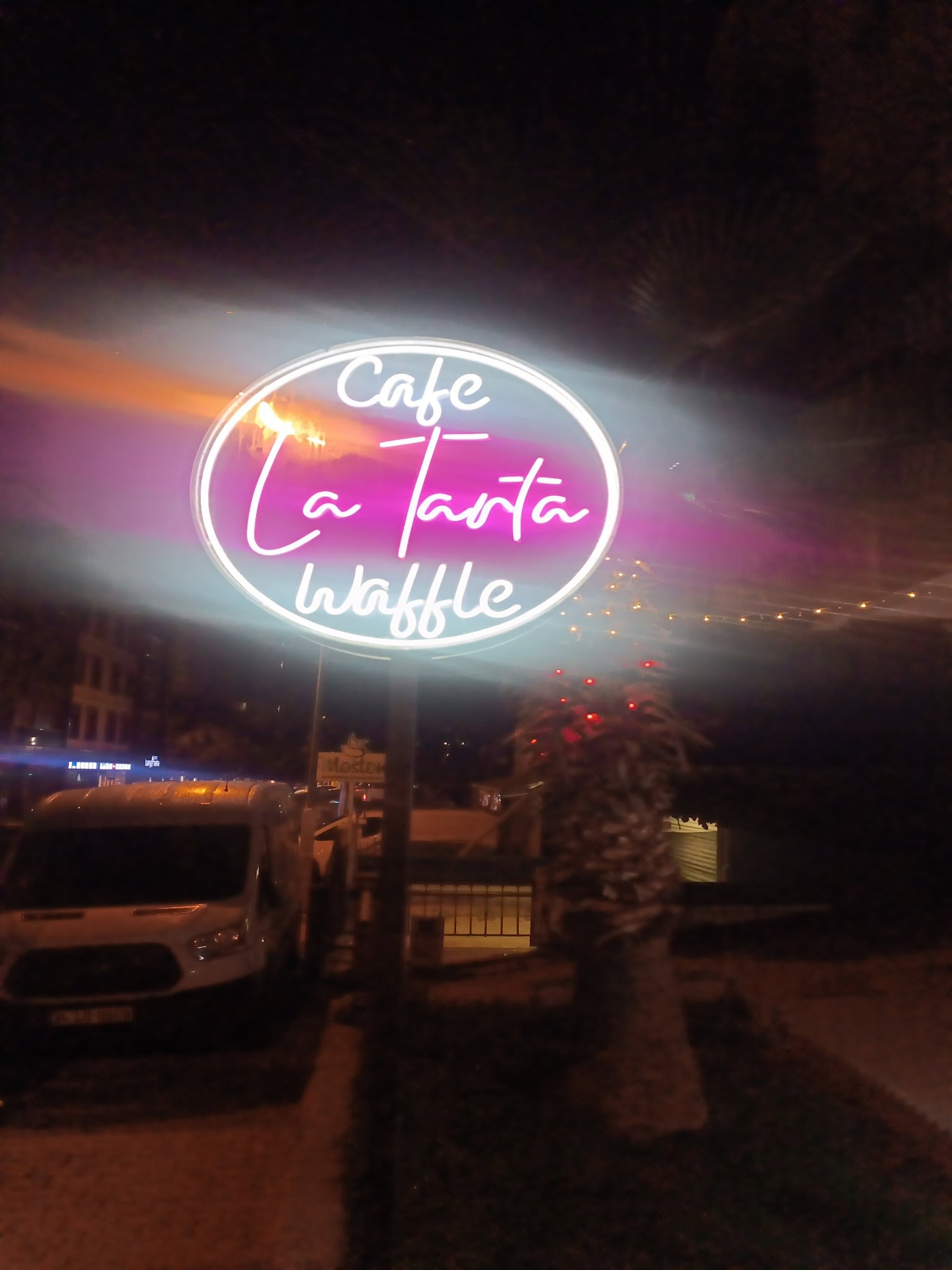 La Tarta Waffle Ve Tatli Dünyasi Maltepe