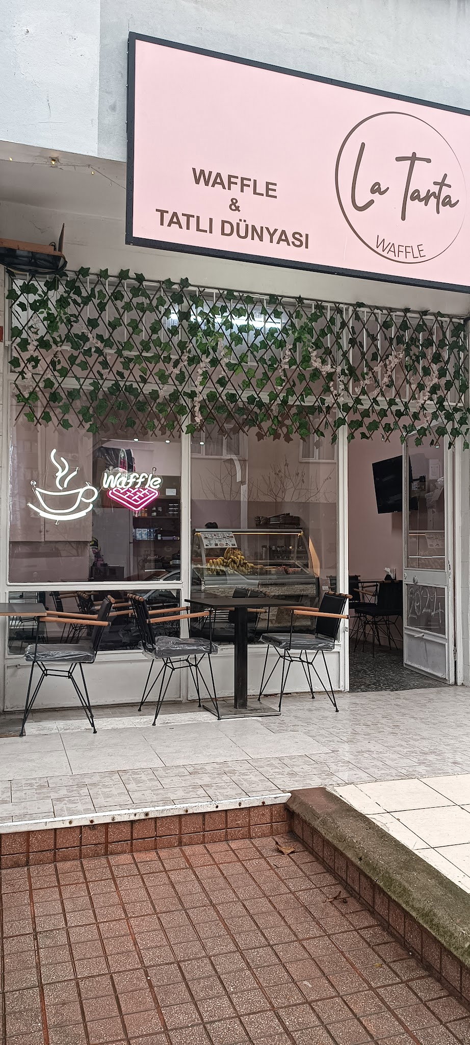 La Tarta Waffle Ve Tatli Dünyasi Maltepe