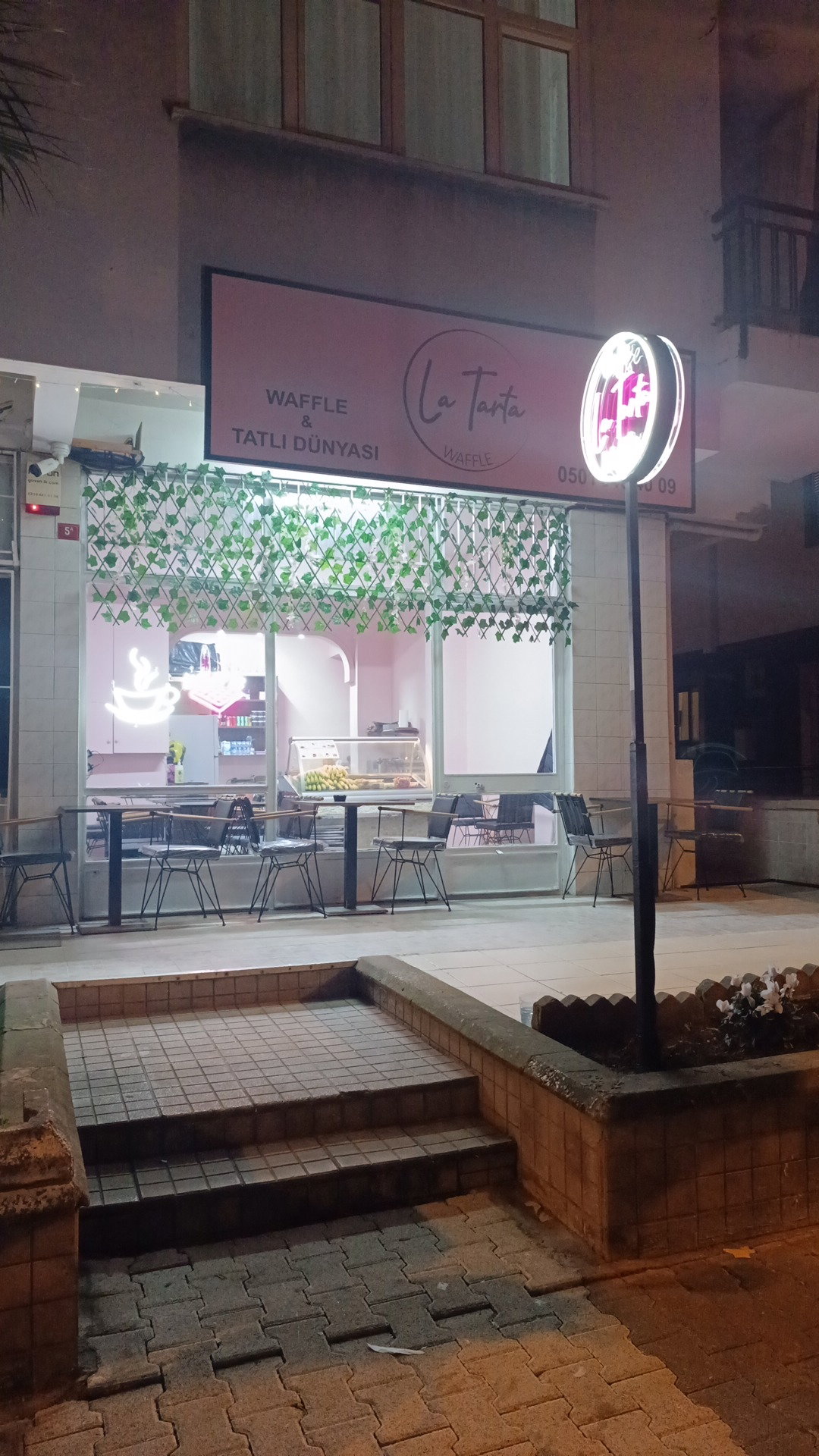 La Tarta Waffle Ve Tatli Dünyasi Maltepe