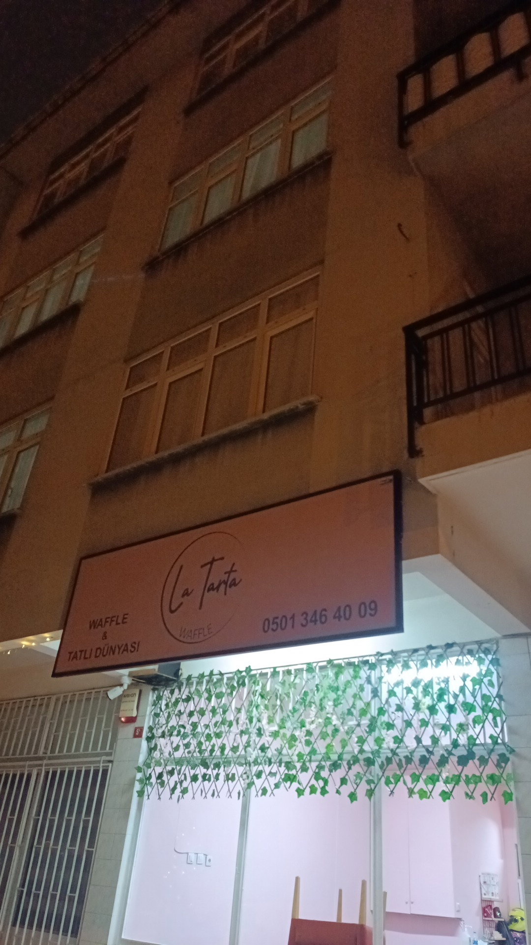 La Tarta Waffle Ve Tatli Dünyasi Maltepe