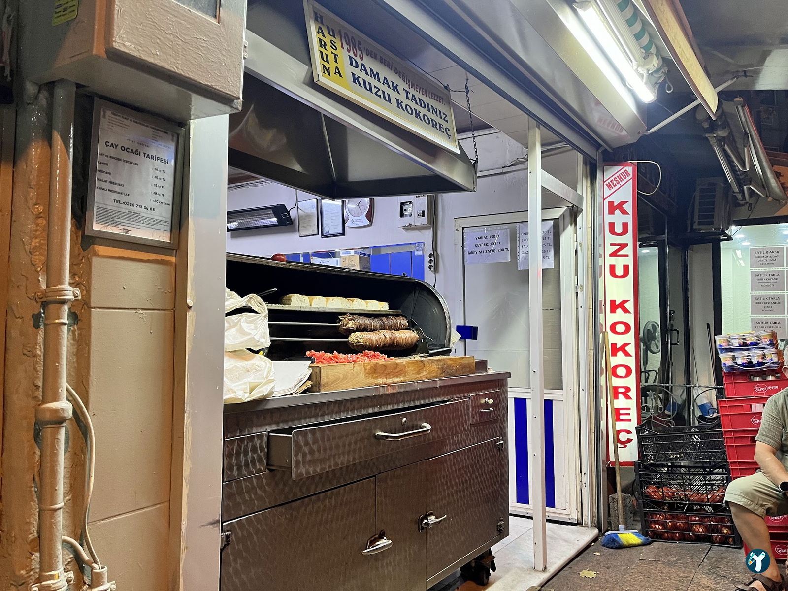 Hacının Yeri Çınar Altı Kokoreççisi