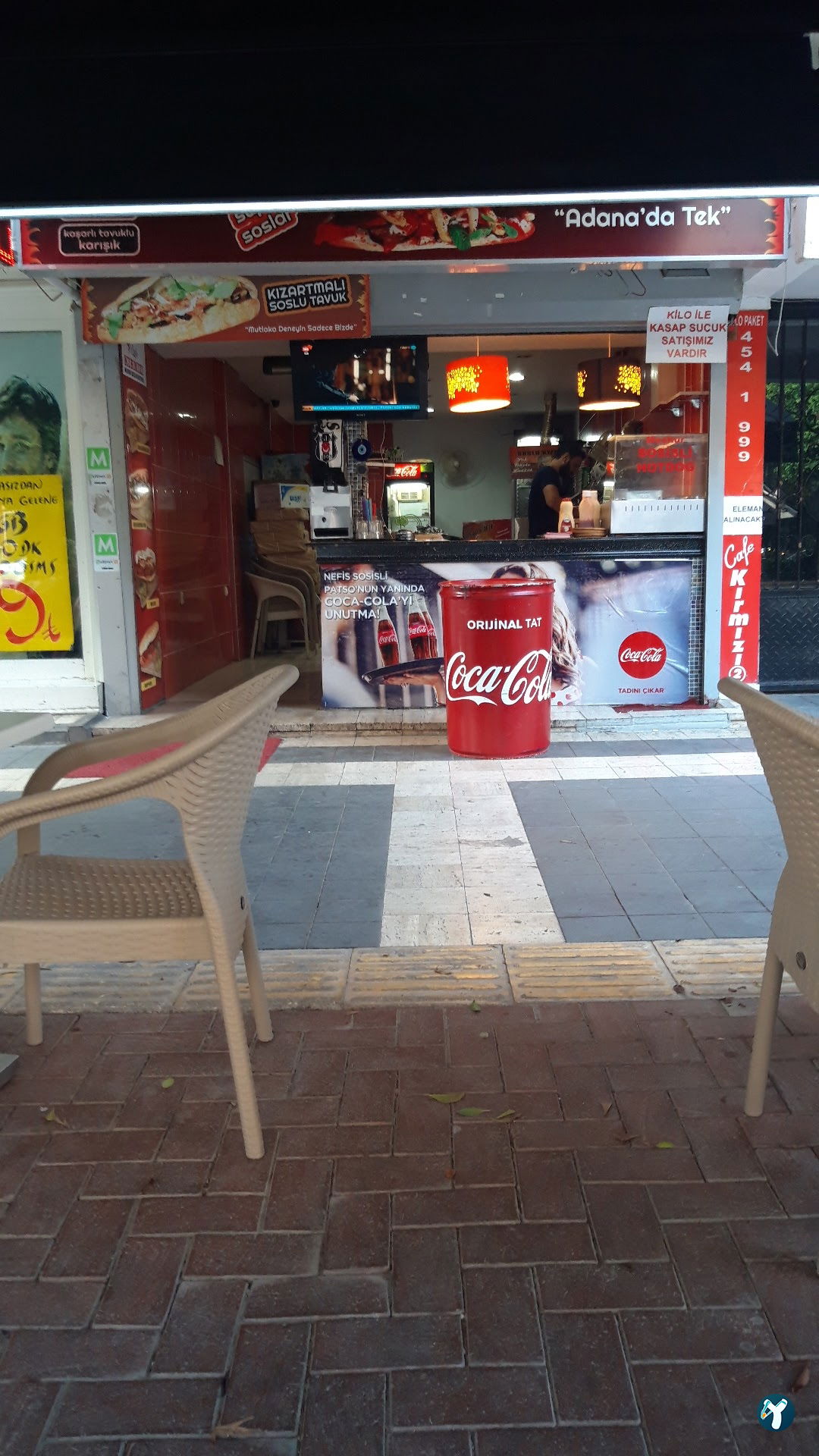 Kırmızı