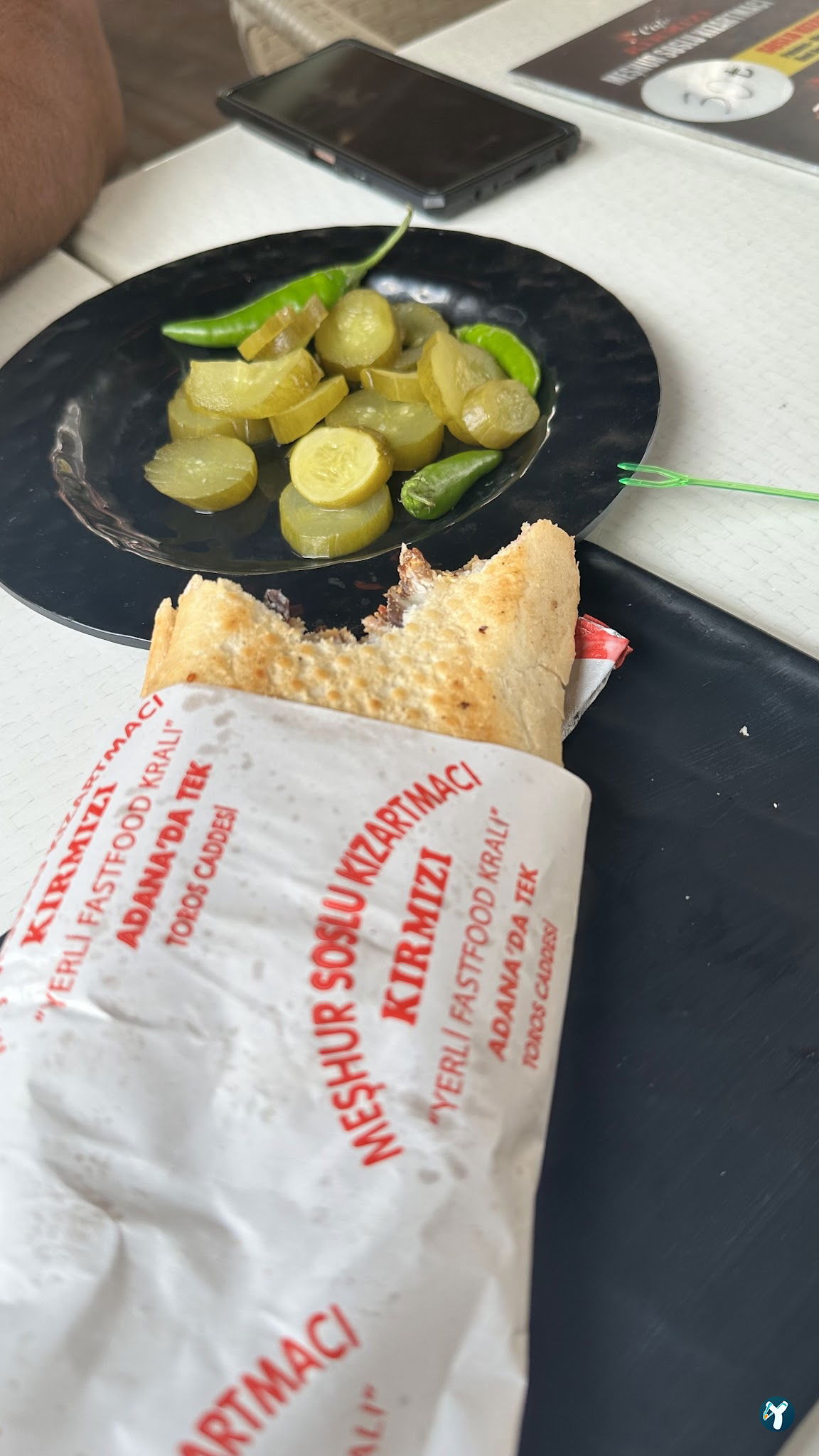 Kırmızı
