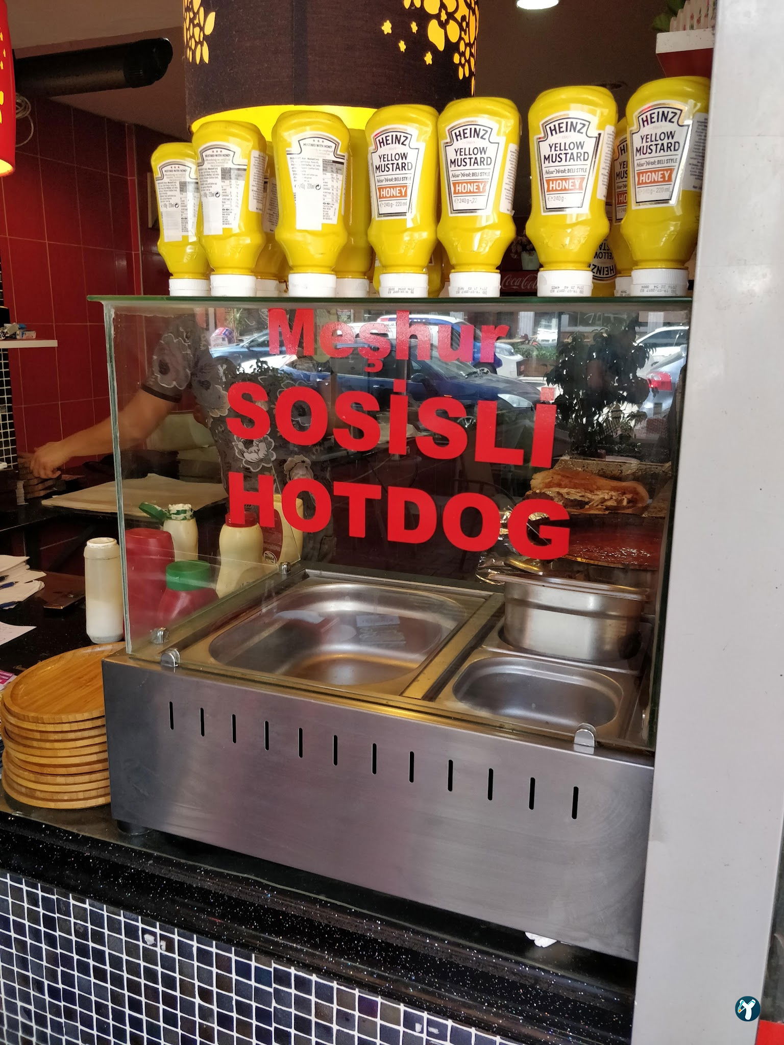 Kırmızı