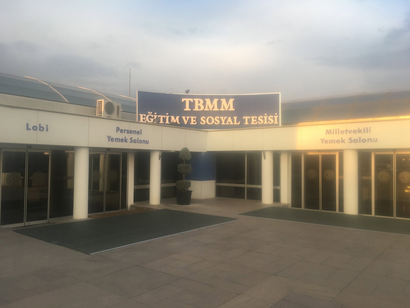 Tbmm Eğitim Ve Sosyal Tesisleri(Ala Restoran)