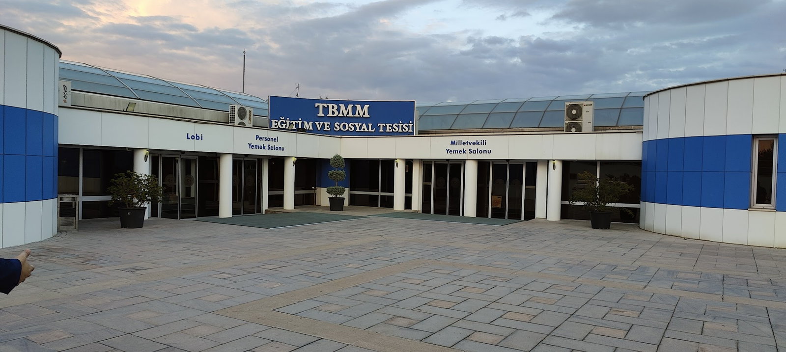 Tbmm Eğitim Ve Sosyal Tesisleri(Ala Restoran)